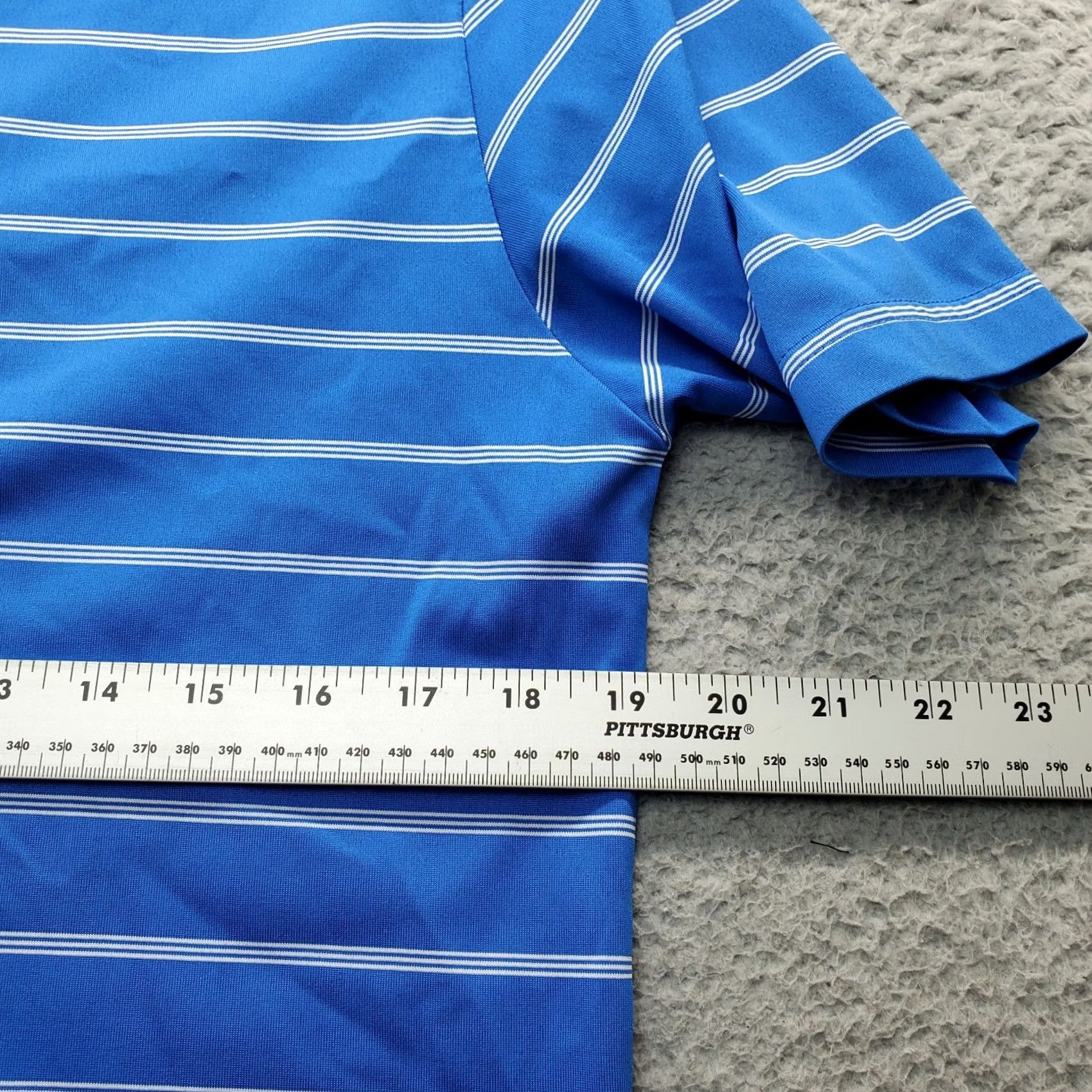 Adidas Nike Shirt? (Oops) Size US S / EU 44-46 / 1 - 7 Thumbnail