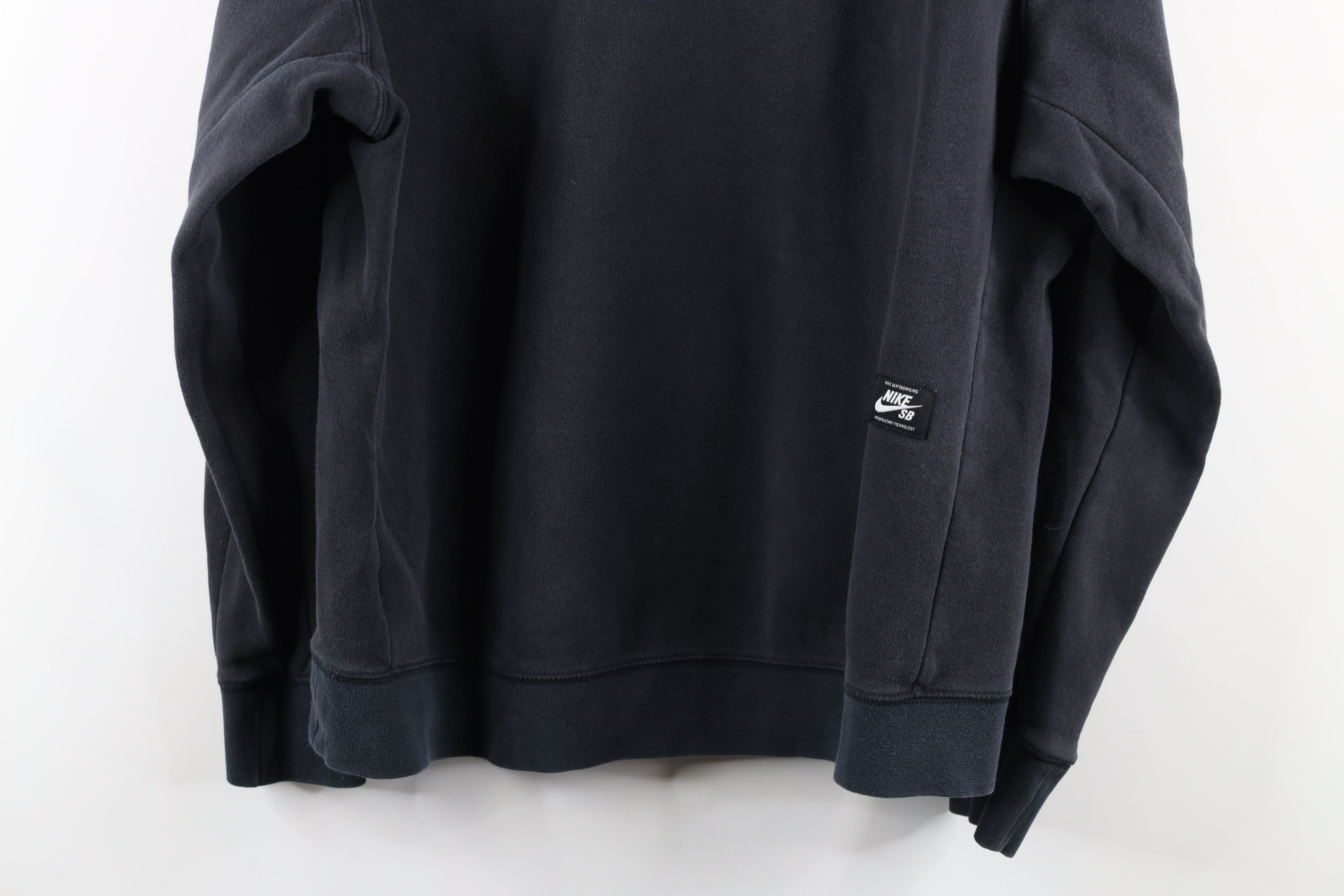 Nike Vintage Nike SB Spell Out Big Swoosh Logo Skateboard Hoodie Size US L / EU 52-54 / 3 - 11 Thumbnail