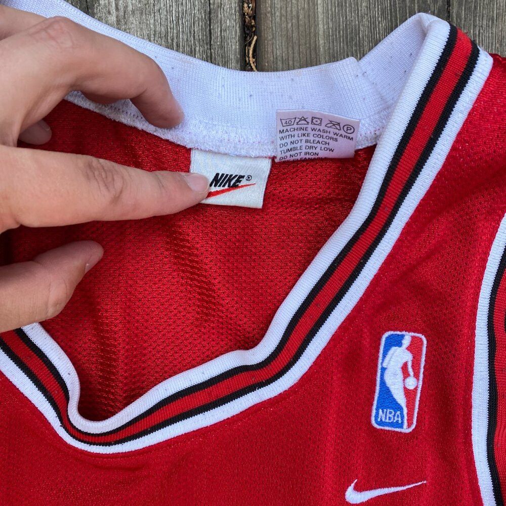 Nike Vintage 90s Nike Chicago Bulls Scottie Pippen Jersey Medium Size US M / EU 48-50 / 2 - 4 Thumbnail
