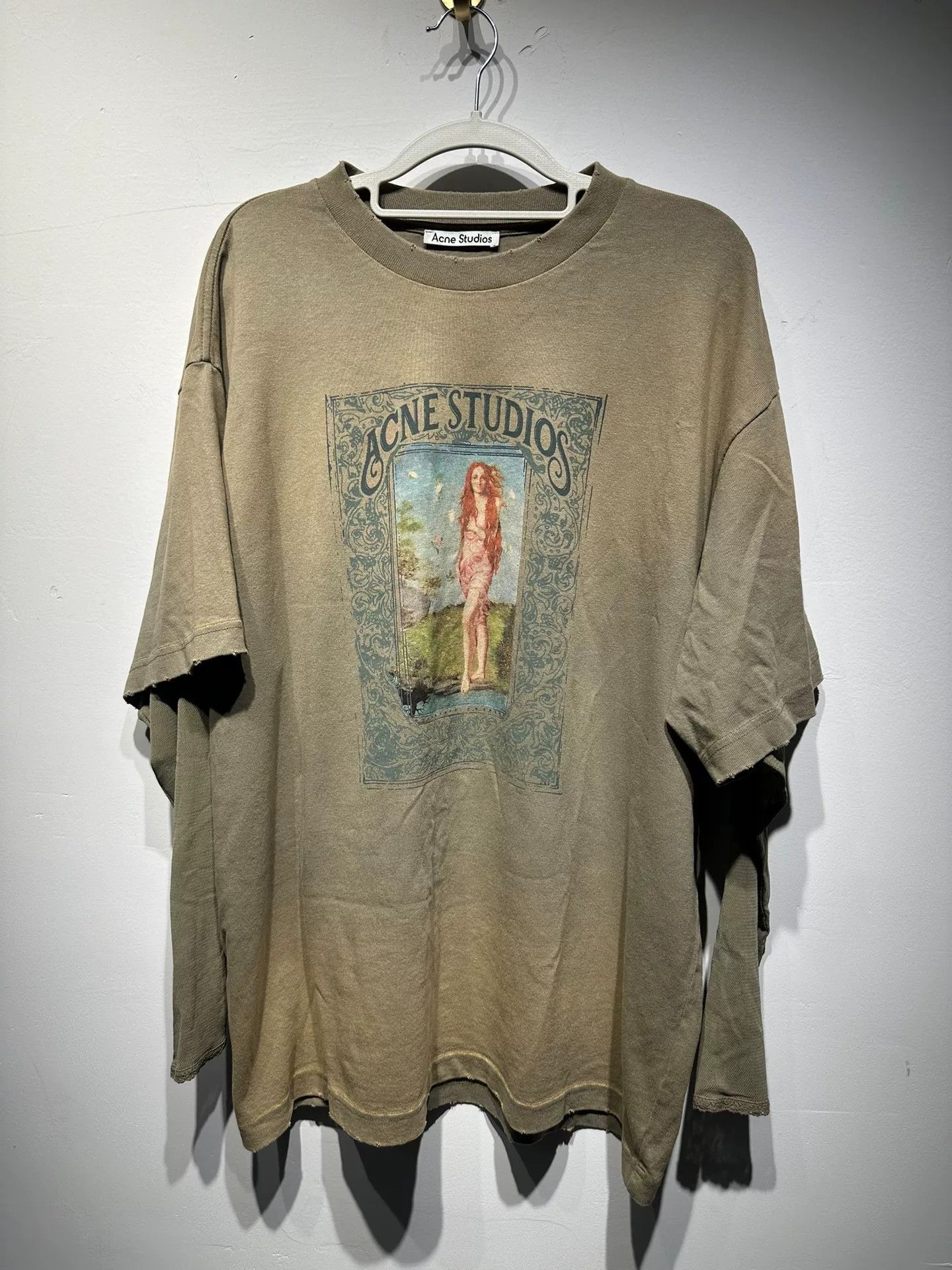 Acne Studios Acne Studios Printed Oversized T-Shirt S Women Size S / US 4 / IT 40 - 1 Thumbnail