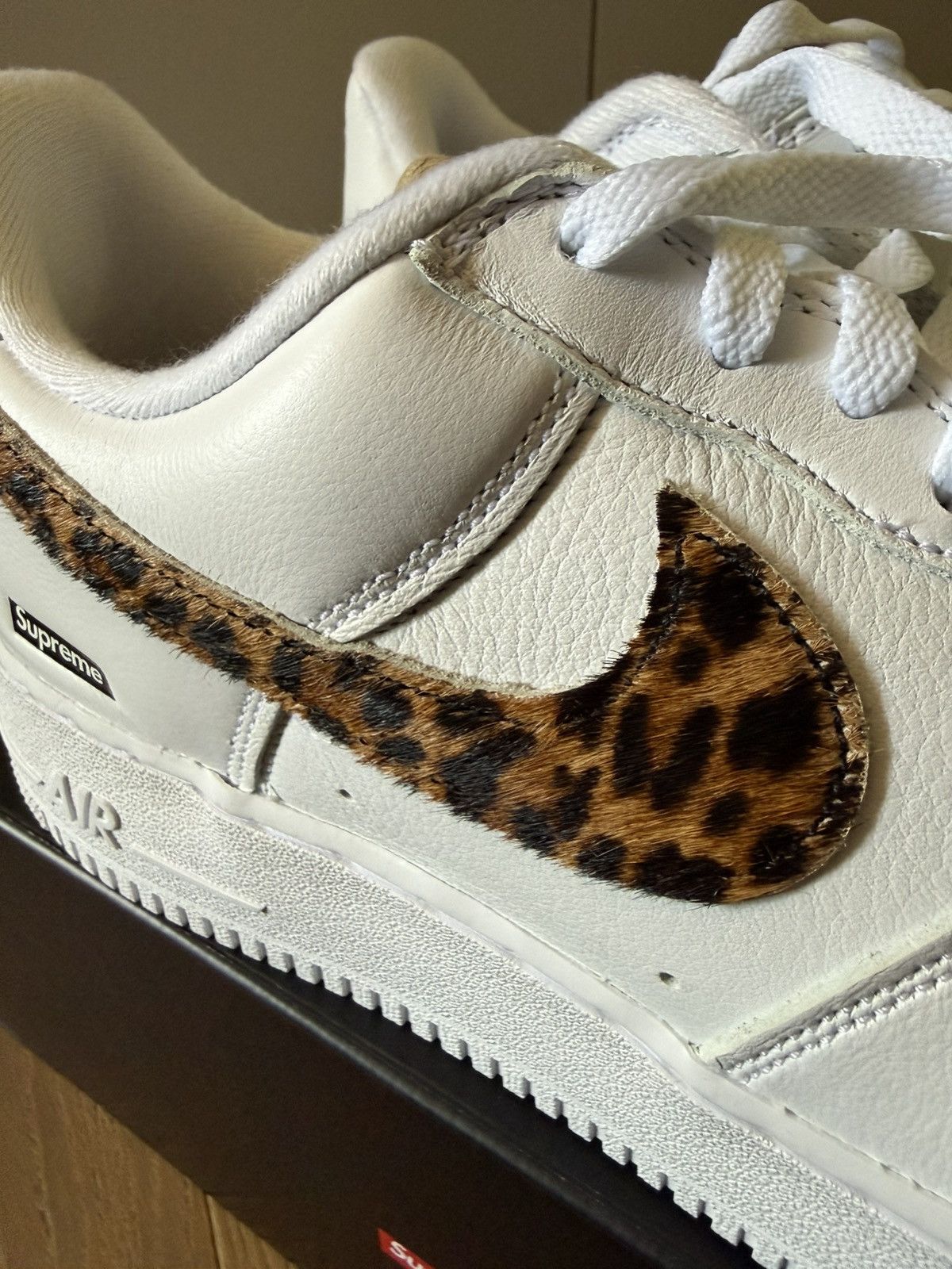 Nike × Supreme Nike Supreme x GOODENOUGH x Air Force 1 White Cheetah Print Size US 12 / EU 45 - 8 Thumbnail