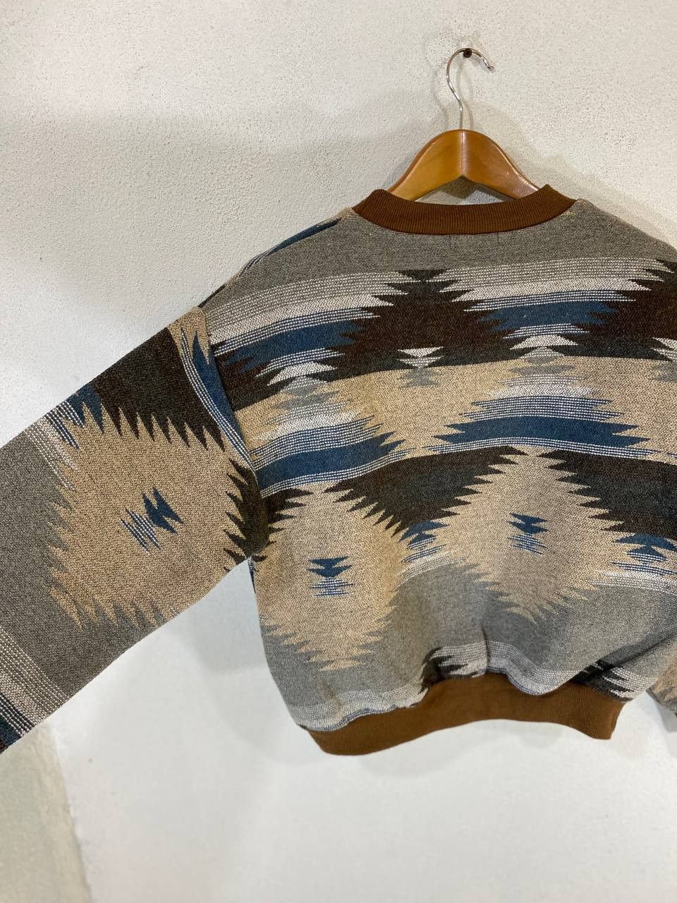 Japanese Brand anap japanese brands navajo design sweathirt nice design Size US M / EU 48-50 / 2 - 7 Thumbnail