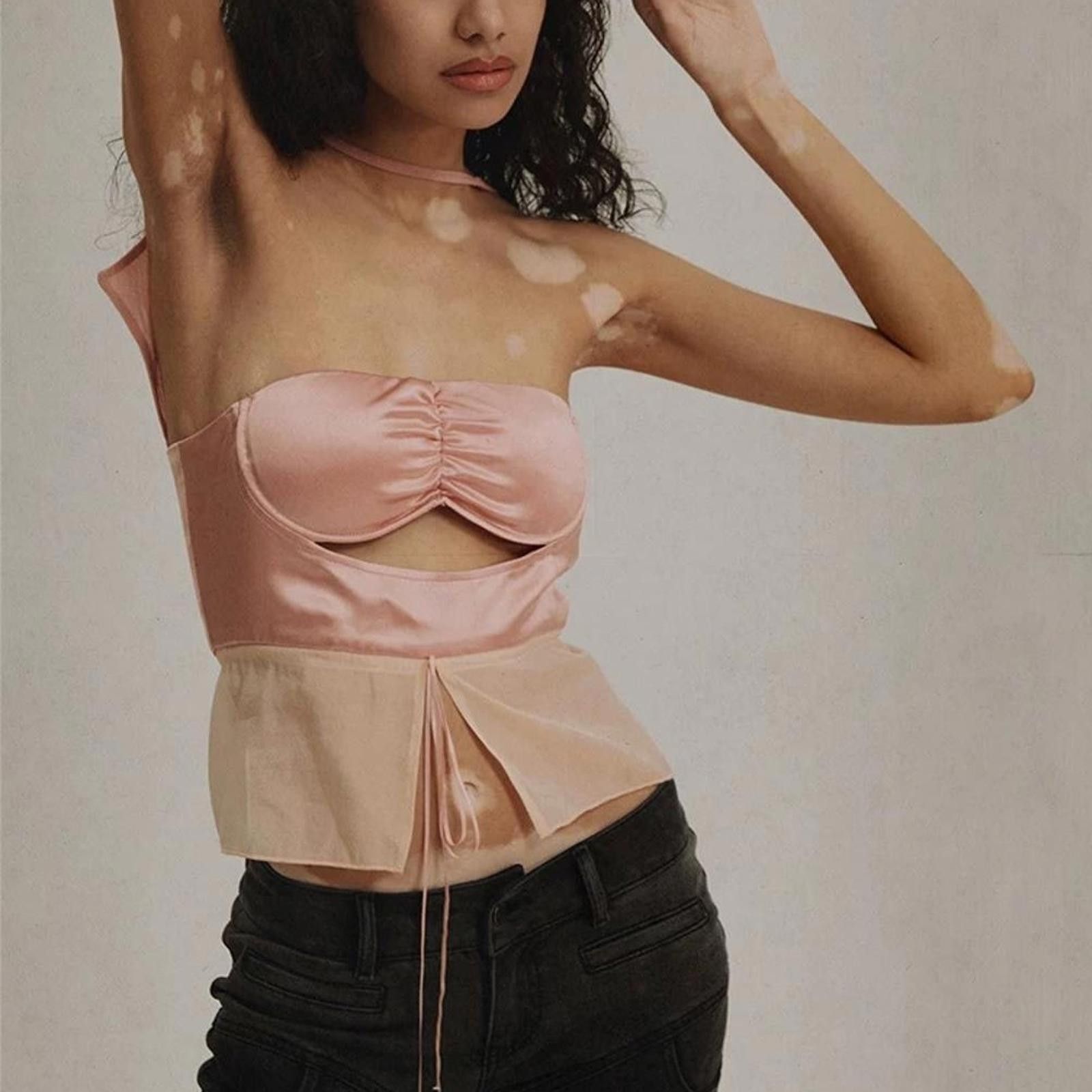 Japanese Brand Pink Satin Off-Shoulder Y2K Top Size M Size M / US 6-8 / IT 42-44 - 2 Thumbnail