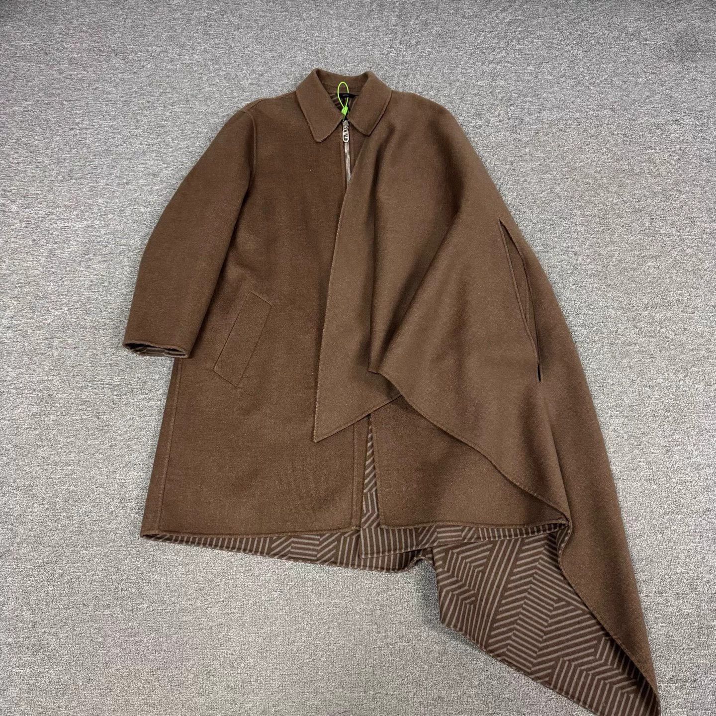 Fendi Fendi Irregular Cashmere Cloak 48 99New Greg Hsu Size US M / EU 48-50 / 2 - 1 Thumbnail