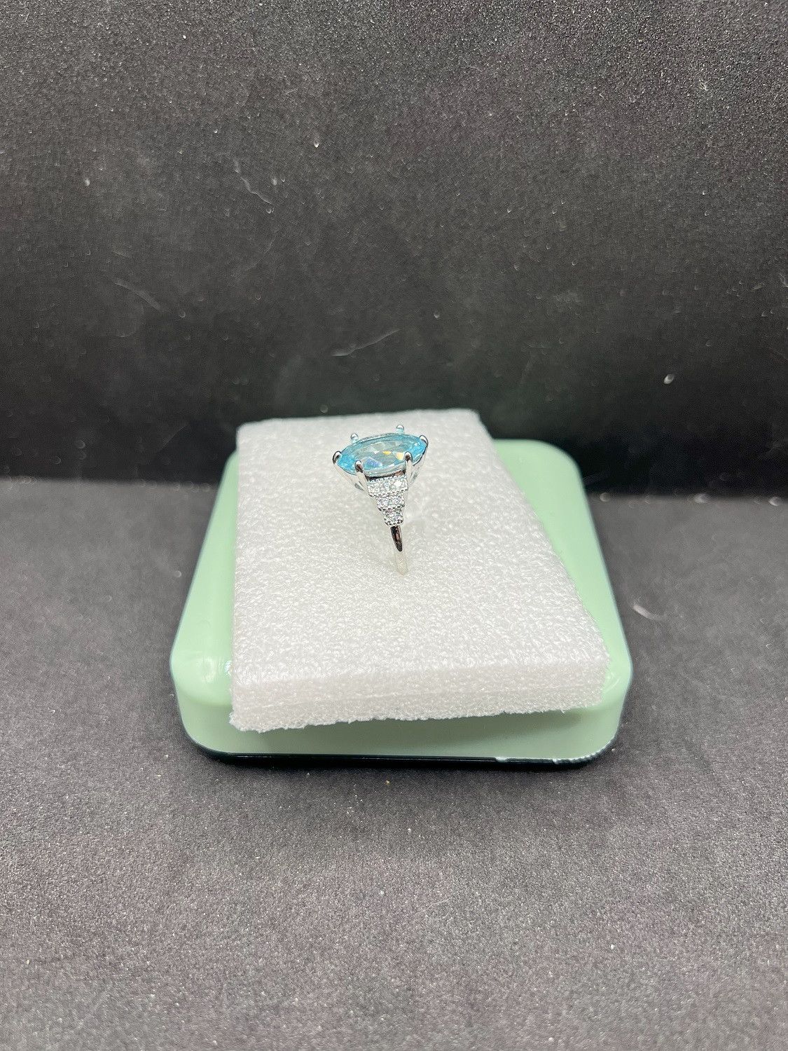 Jewelry Ocean Blue Crystal Silver Ring with Czs - Size 7.75 Size ONE SIZE - 2 Thumbnail