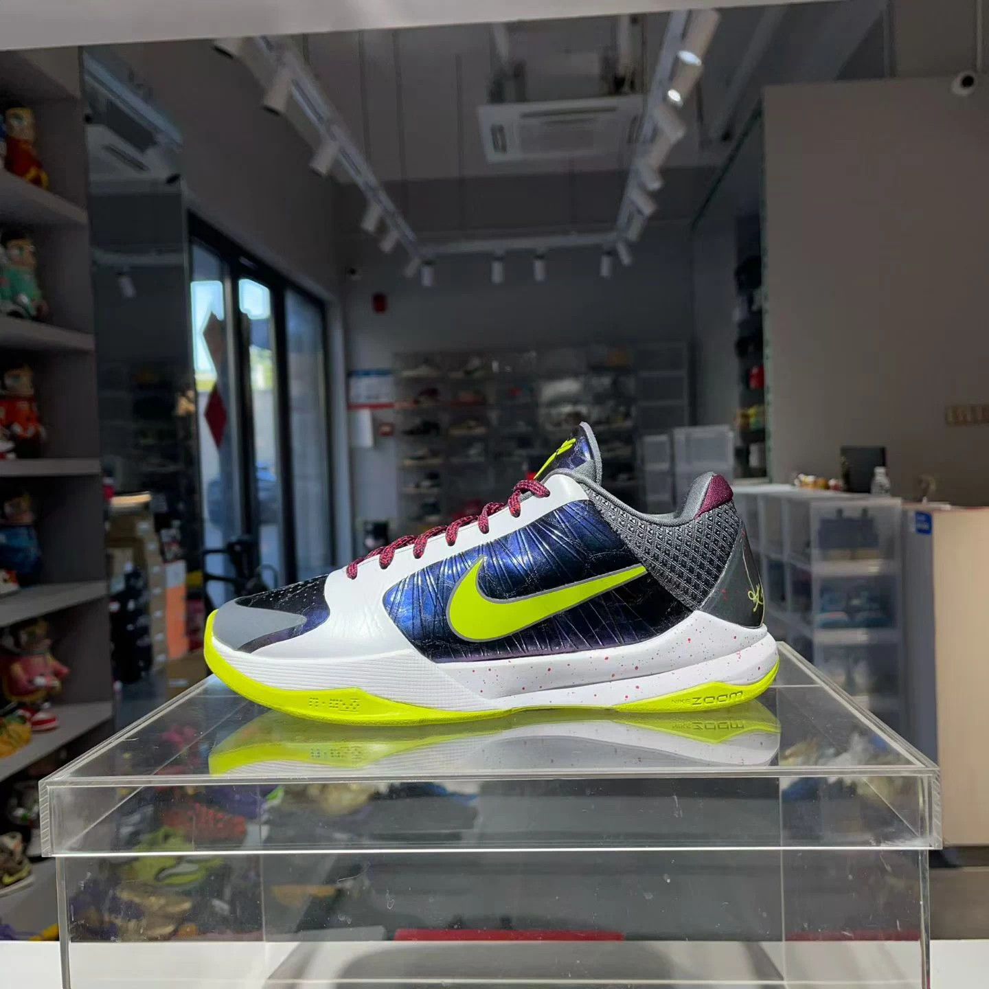 Nike ZK5 Clown 41 US 2 wears Zebra original box Size US 8 / EU 41 - 2 Thumbnail