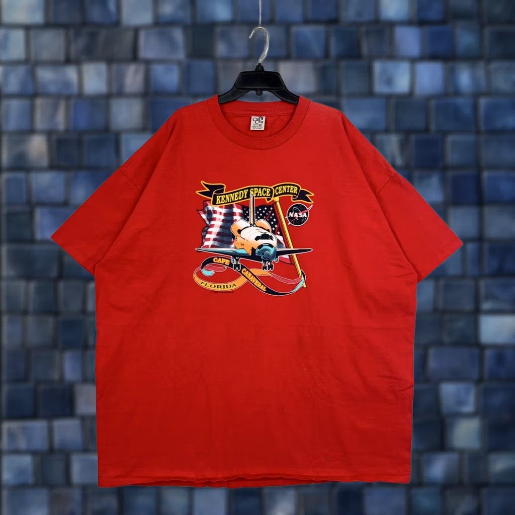 Vintage VINTAGE Kennedy Space Center Cal Cru Shirt Mens 5X Big Tall Red NASA Graphic Tee 90s Size US XXL / EU 58 / 5 - 1 Thumbnail