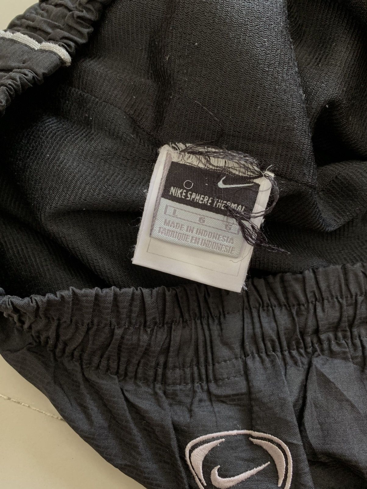 Nike Vintage Nike Thermal South Korea Baggy Trackpants Size US 36 / EU 52 - 4 Thumbnail