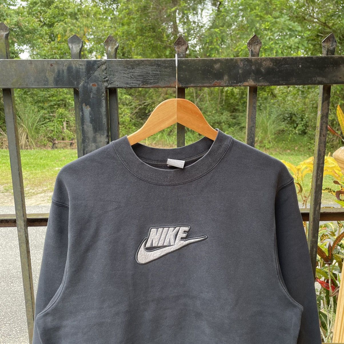 Nike × Vintage 🔥Vintage Y2K Nike Face Off Big Skull Logo Sweatshirts Size US M / EU 48-50 / 2 - 5 Thumbnail