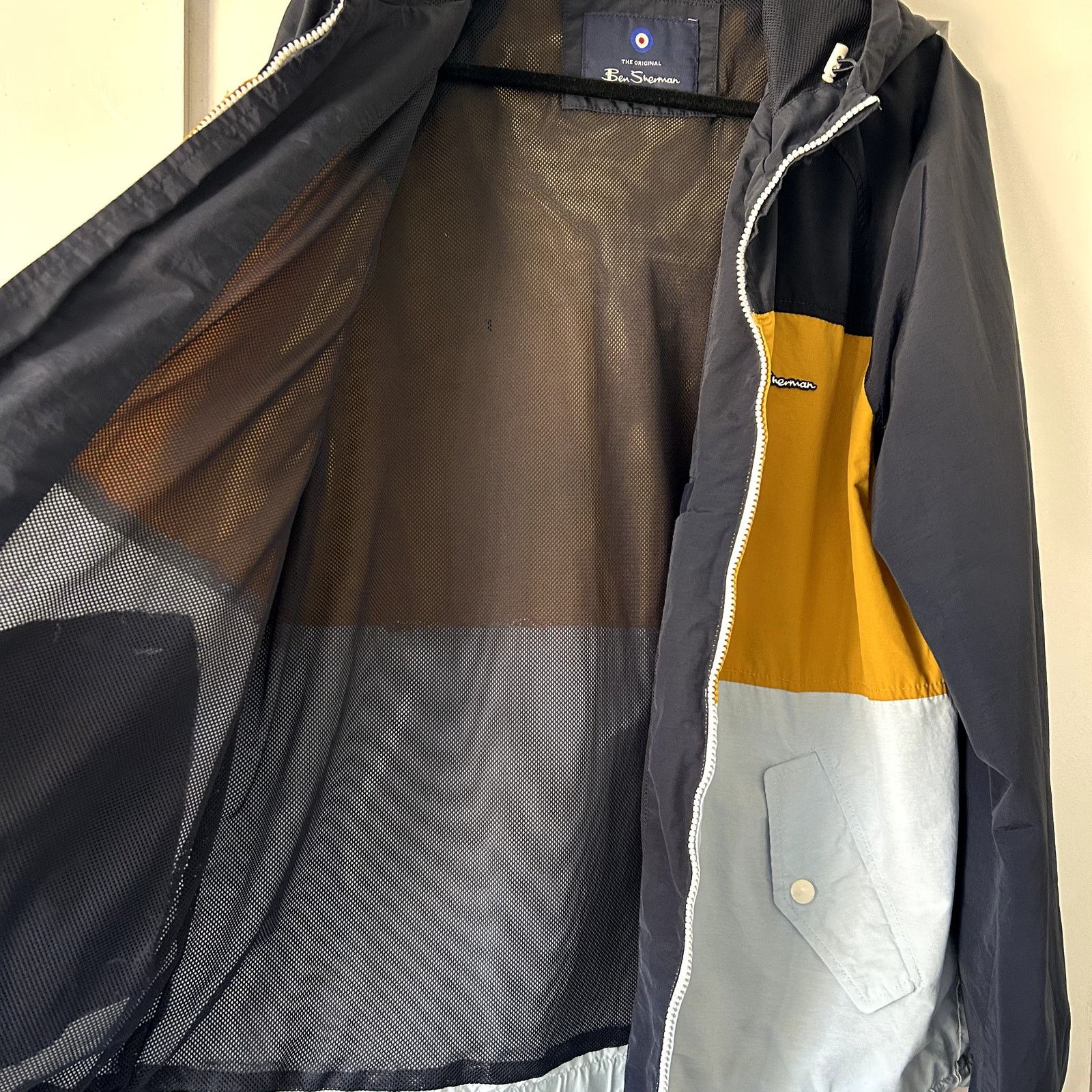 Ben Sherman Ben Sherman mens lightweight windbreaker jacket Size US L / EU 52-54 / 3 - 5 Thumbnail