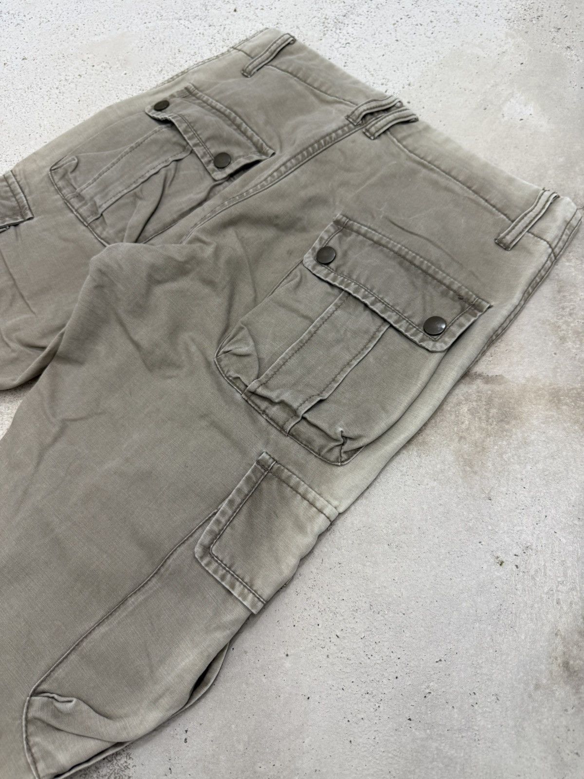 Issey Miyake × Tete Homme Tete Homme Japan Two Tones Faded Bondage Cargo Flared Pants Size US 30 / EU 46 - 19 Thumbnail