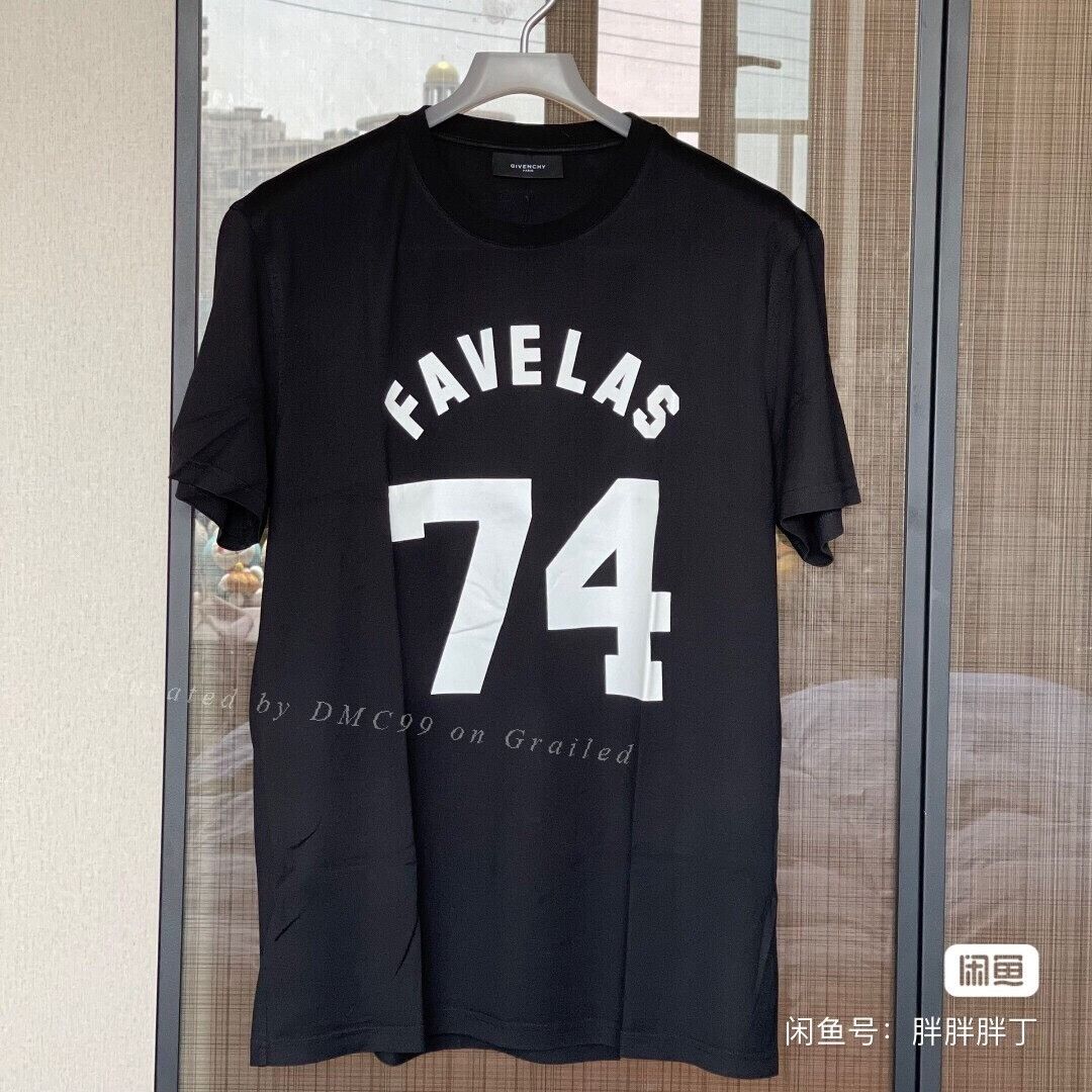 Givenchy Givenchy 74 Print Short Sleeve T-shirt Size US XL / EU 56 / 4 - 1 Thumbnail