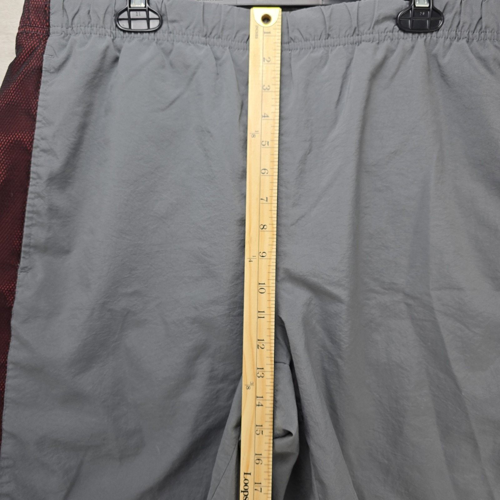 Nike Vintage Nike Swim Trunks Mens Size XL Grey Tag Lined Y2K Size US 38 / EU 54 - 13 Thumbnail