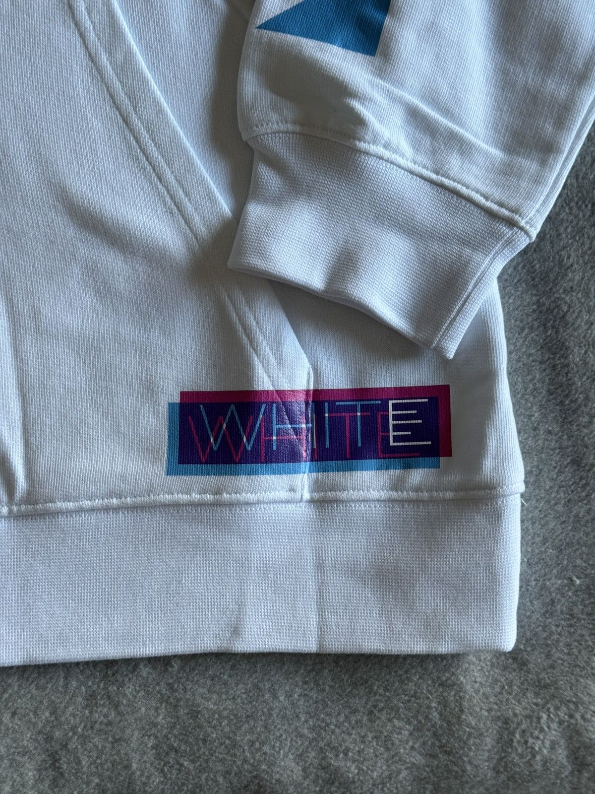Off-White Sweatshirt Off-White Antonia Collab Colorful Printed Back Size US L / EU 52-54 / 3 - 5 Thumbnail