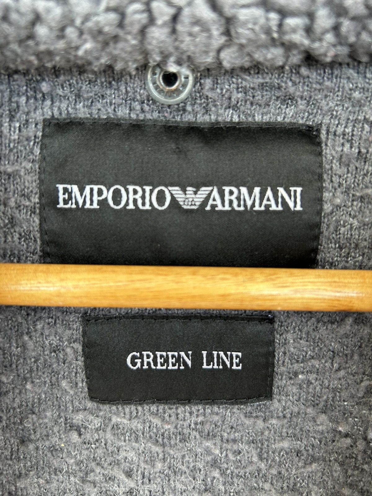 Emporio Armani Emporio Armani Vintage Fleeve Sleeveless Hoodie Zip up Size US L / EU 52-54 / 3 - 5 Thumbnail