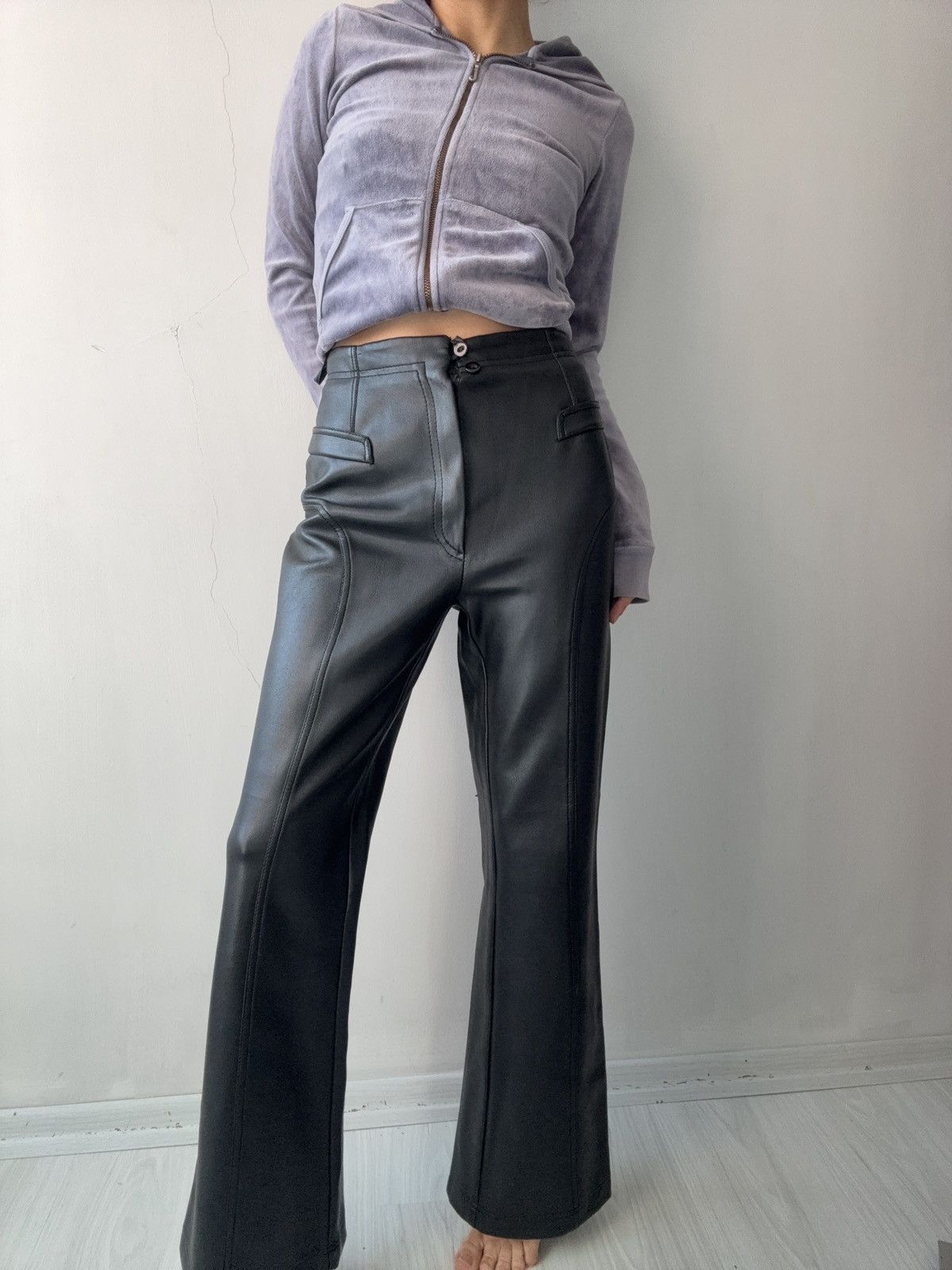 Vintage Vintage leather trousers Size 26" / US 2 / IT 38 - 1 Thumbnail