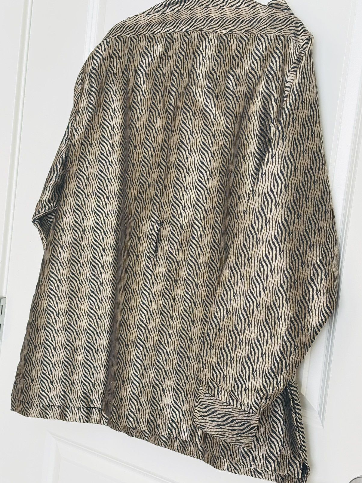 Designer Pure silk Black & Gold Unisex Jacket with Zebra pattern Size US L / EU 52-54 / 3 - 11 Thumbnail