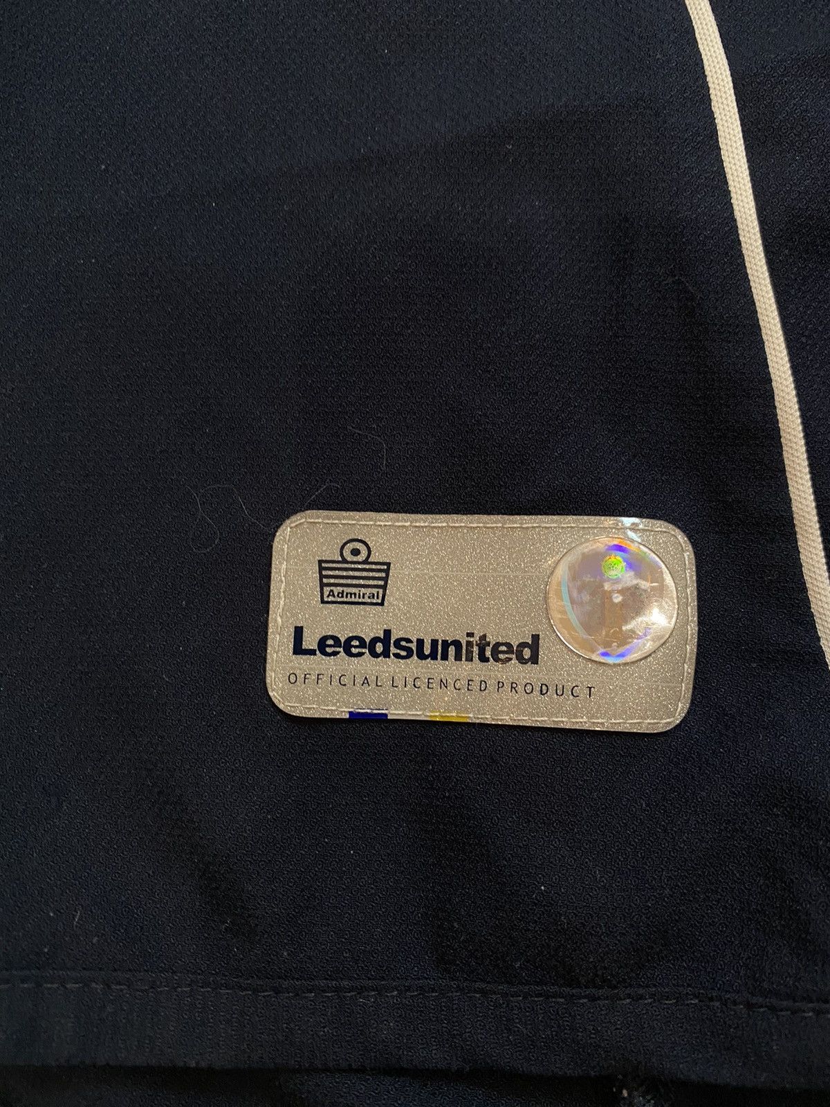 Vintage Vintage Leeds Unites 2005/06 away football y2k t shirt Size US L / EU 52-54 / 3 - 5 Thumbnail
