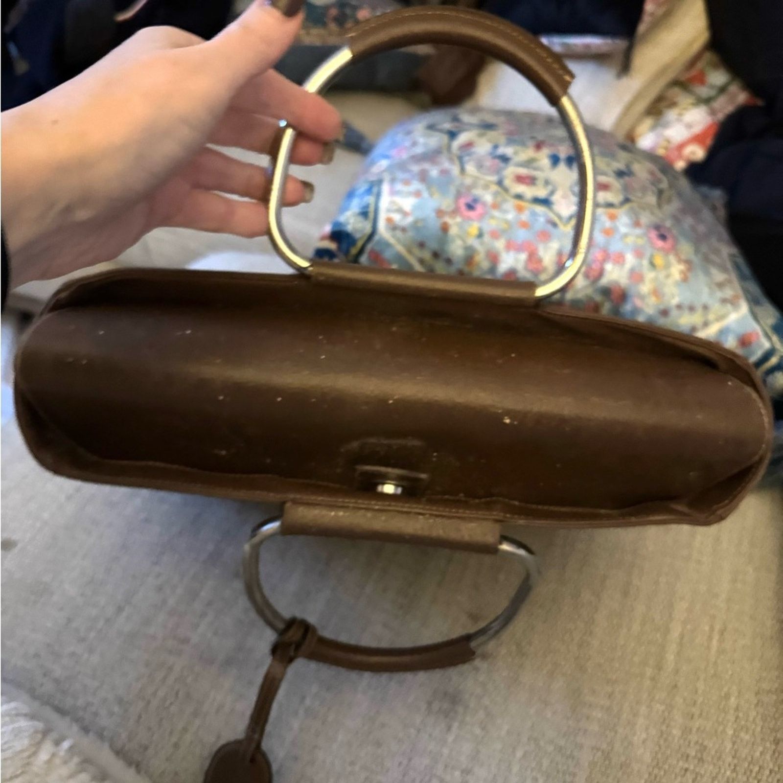 Gucci Gucci, Tom Ford era brown, leather tote w/circle top handles Size ONE SIZE - 8 Thumbnail