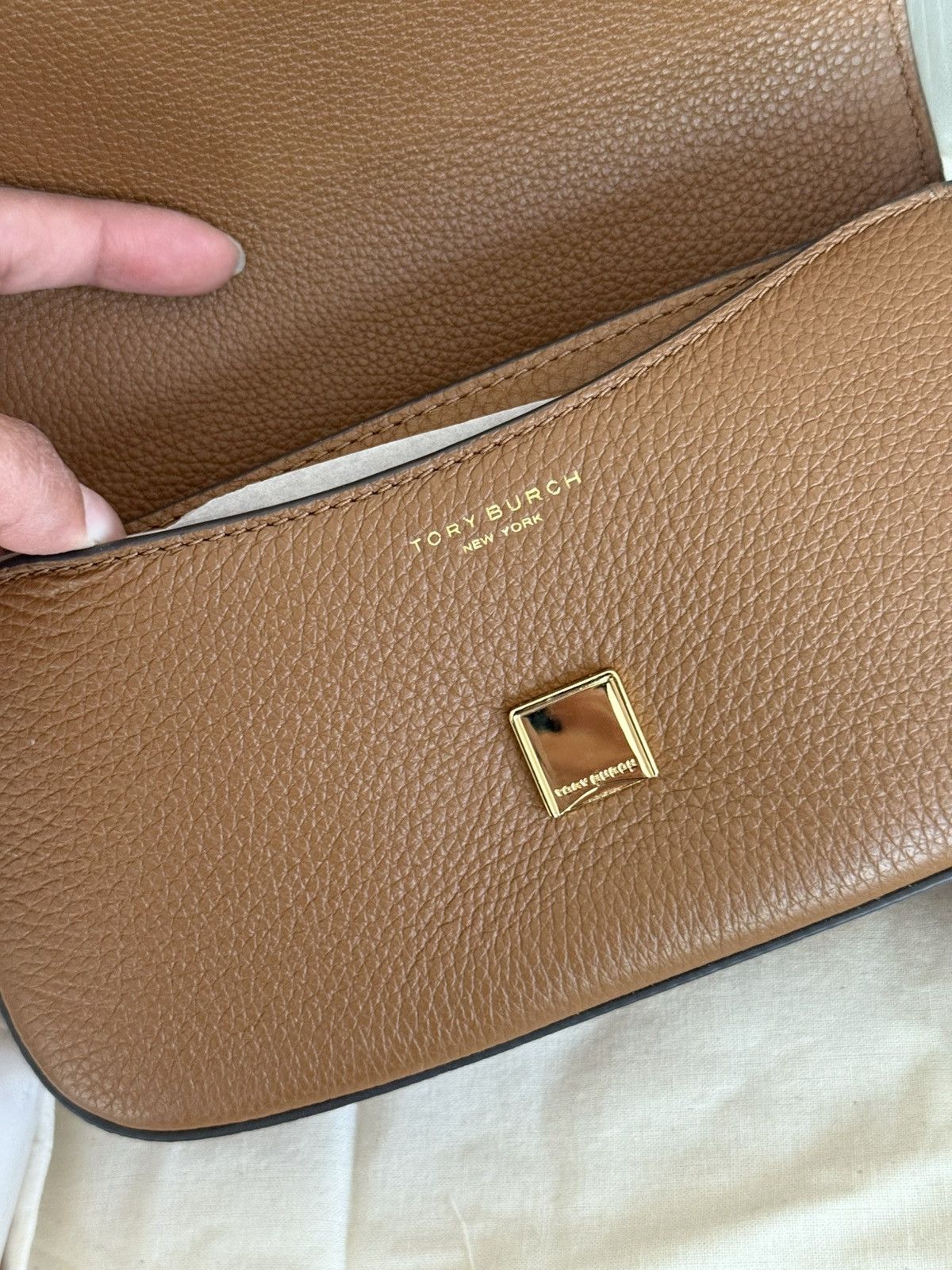 Tory Burch Tory Burch BRITTEN CONVERTIBLE Leather Shoulder & cardholder Size ONE SIZE - 12 Thumbnail