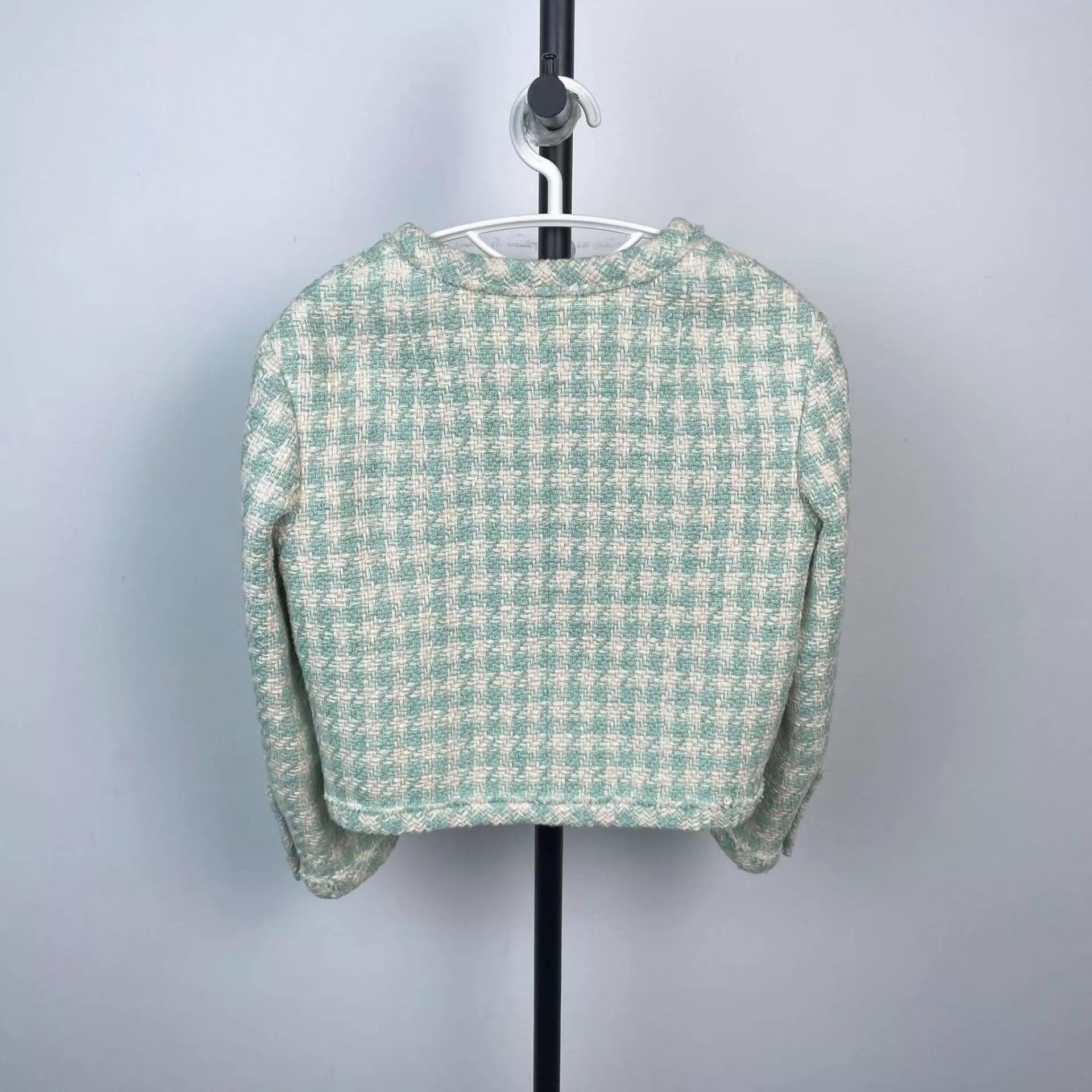 Chanel Chanel 23S light blue tweed short jacket 36 Size XS / US 0-2 / IT 36-38 - 2 Thumbnail