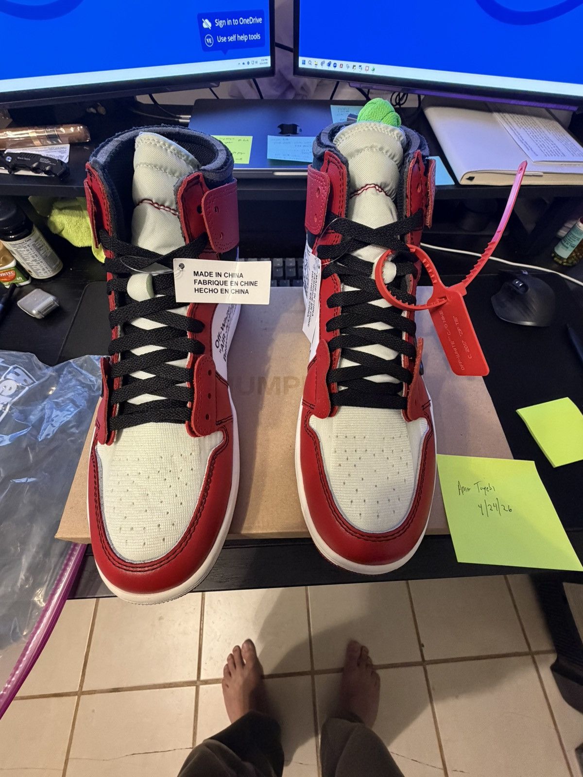 Nike × Off-White Off White Jordan 1 Chicago DS size 9.5 100% authentic Size US 9.5 / EU 42-43 - 1 Thumbnail