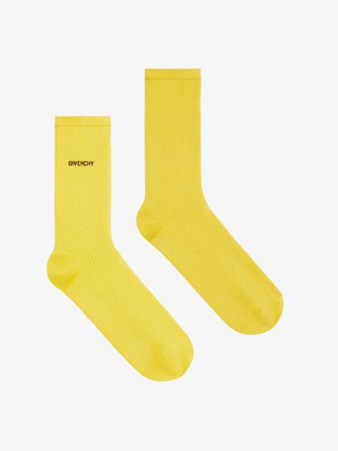 Givenchy o1gr1nt0125 Size: 39-42 / Givenchy Socks in Acid Yellow Size ONE SIZE - 1 Preview