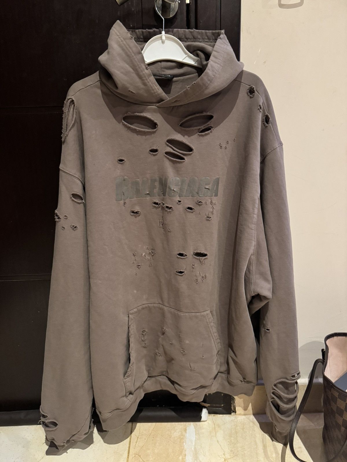 Balenciaga Balenciaga destroyed hoodie Size US M / EU 48-50 / 2 - 1 Thumbnail