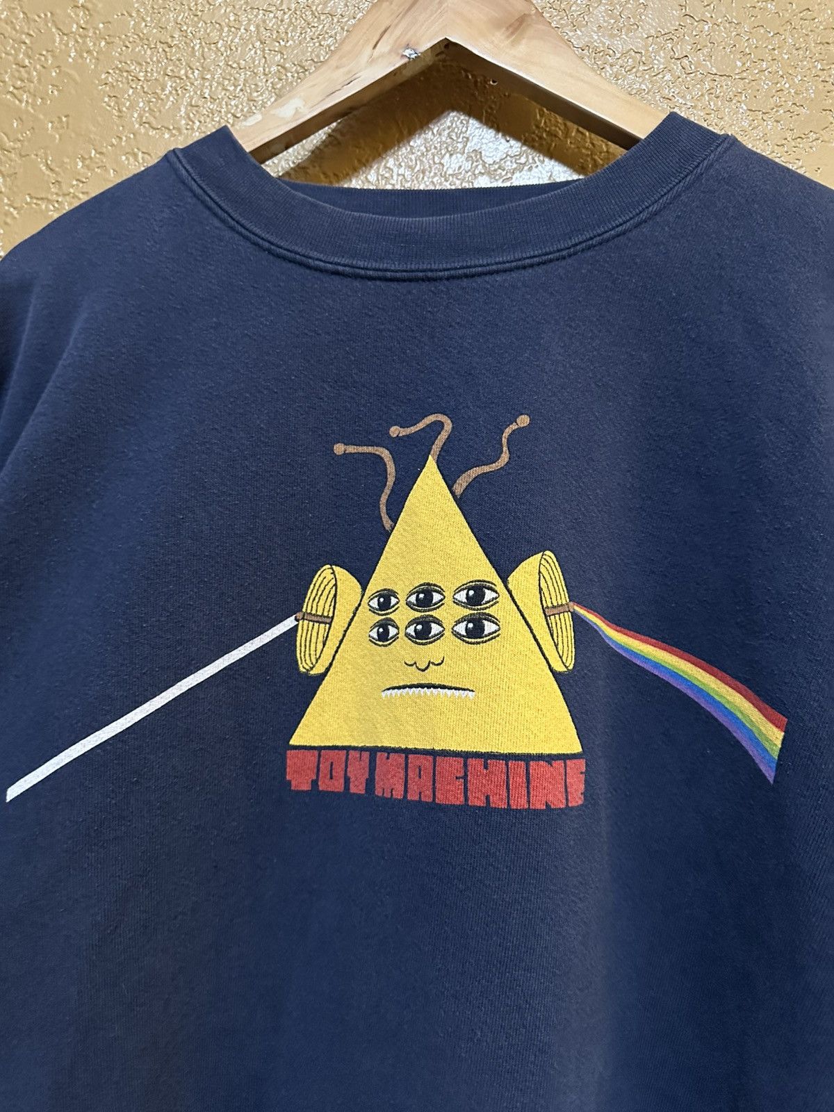 Toy Machine RARE Toy Machine Dark Side Pink Floyd skate sweatshirt y2k Size US XL / EU 56 / 4 - 2 Thumbnail