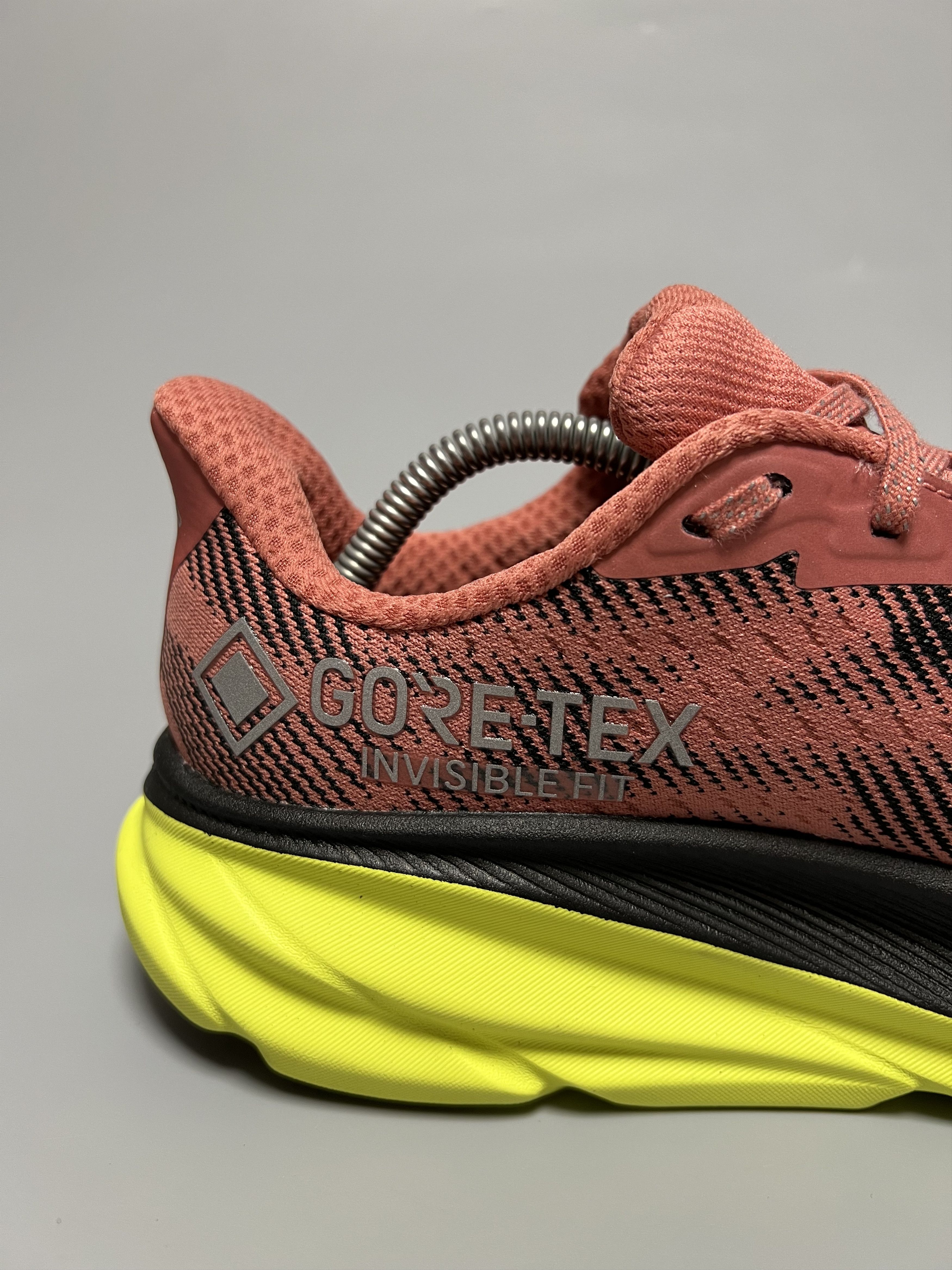 Hoka Hoka One One Clifton 9 GTX TS Gore-Tex Running Shoes Size US 8 / EU 41 - 7 Thumbnail