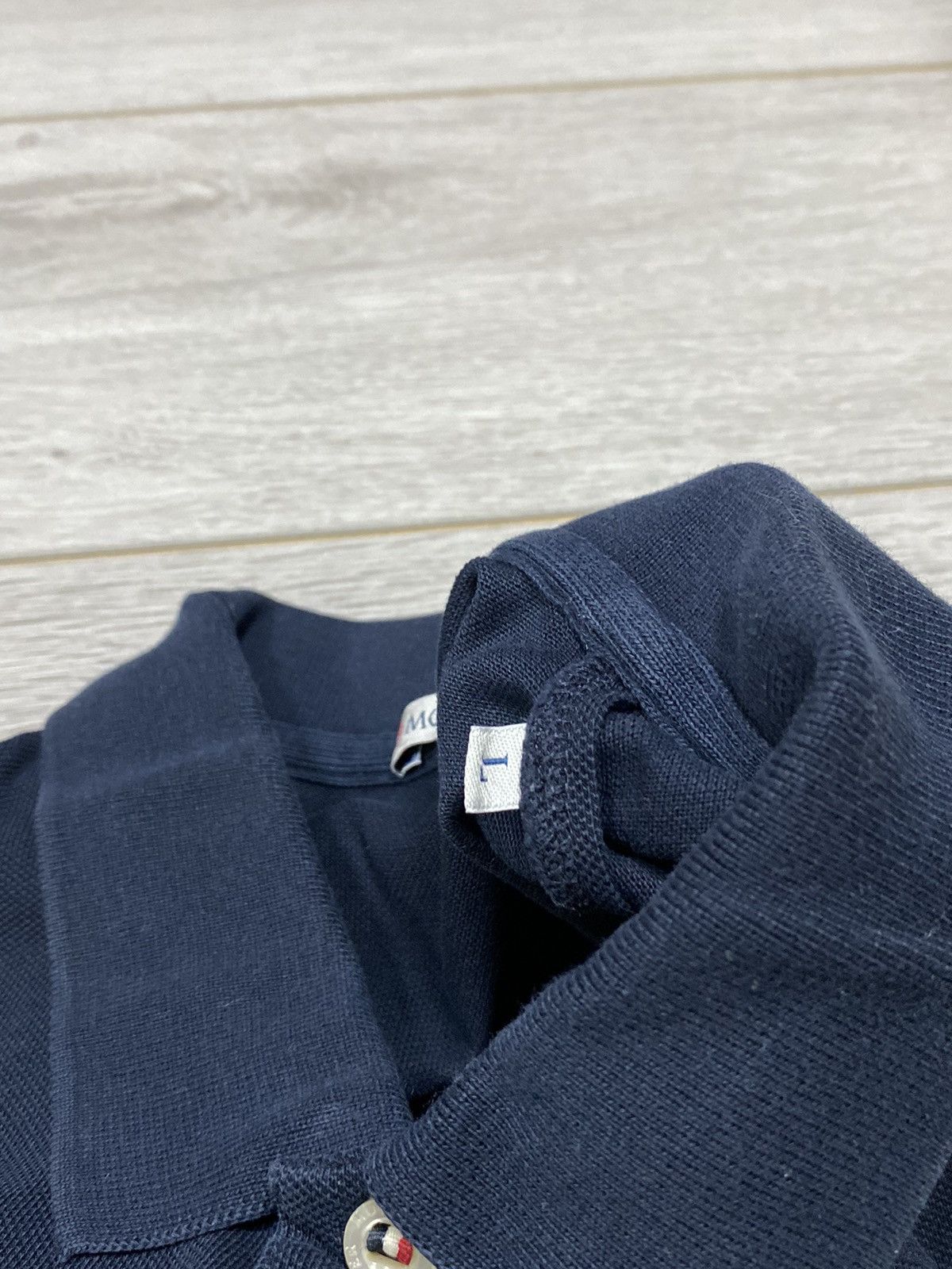 Moncler Moncler 🇫🇷 France neck logo polo t-shirt three buttons Size US M / EU 48-50 / 2 - 9 Thumbnail