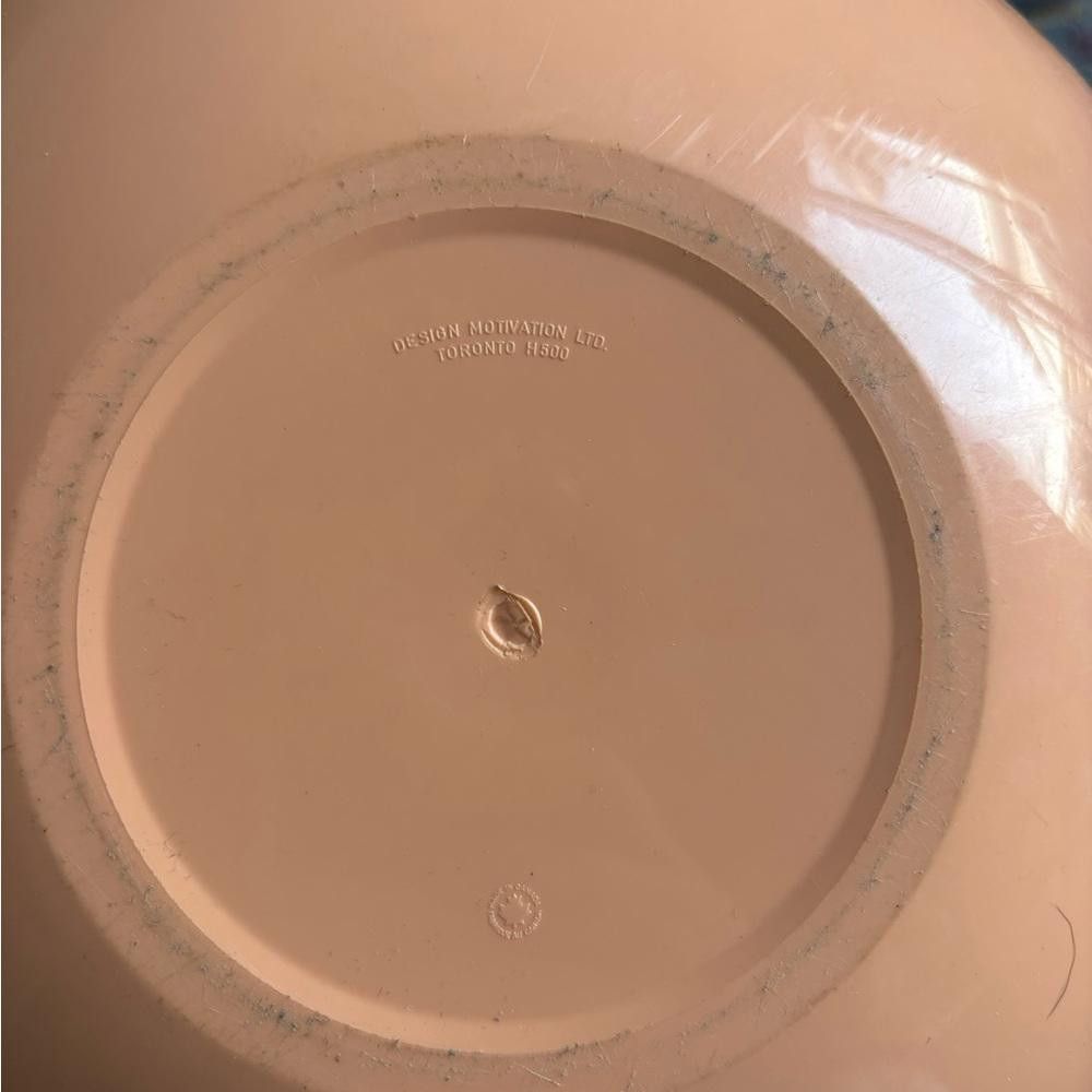 Designer Vintage Retro Pastel Pink 'Design Motivation Ltd' Salad Bowl Size ONE SIZE - 4 Thumbnail