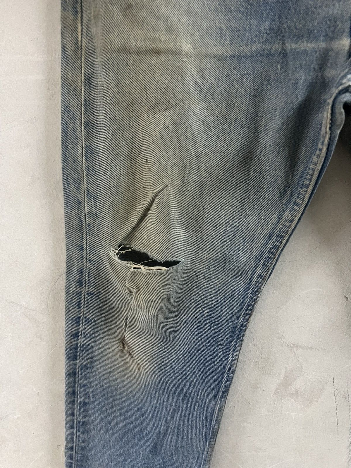 Japanese Brand THRASHED🔥VINTAGE LEVIS 501 KURT COBAIN DISTRESSED DENIM PANT Size US 35 - 8 Thumbnail