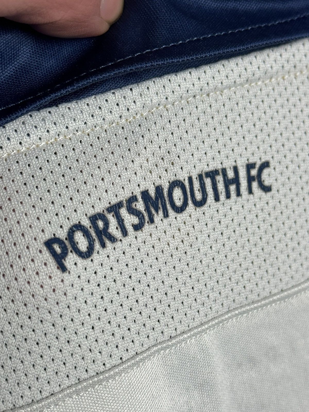 Canterbury of New Zealand Portsmouth 09/10 Away Football Jersey Size US XL / EU 56 / 4 - 4 Thumbnail