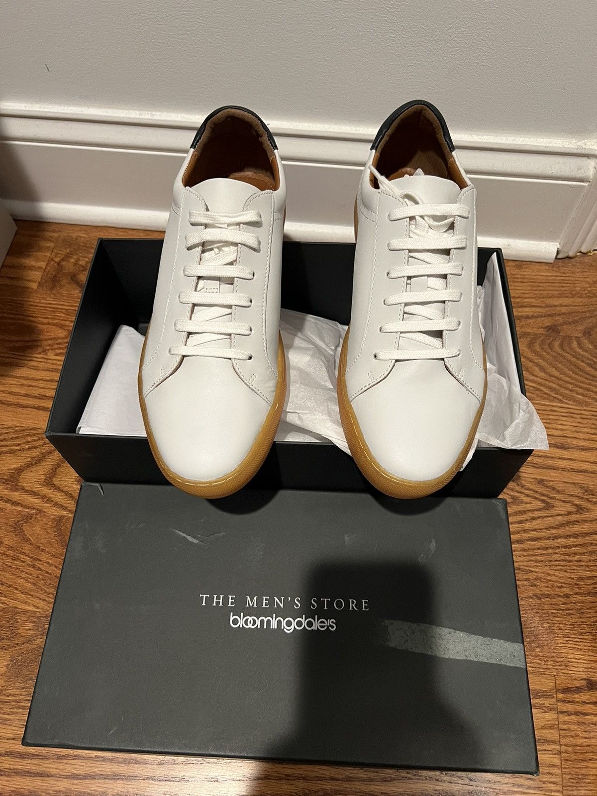 image of Bloomingdales Men Store Bloomingdale’S Men Store Shoes in White (Size 10)