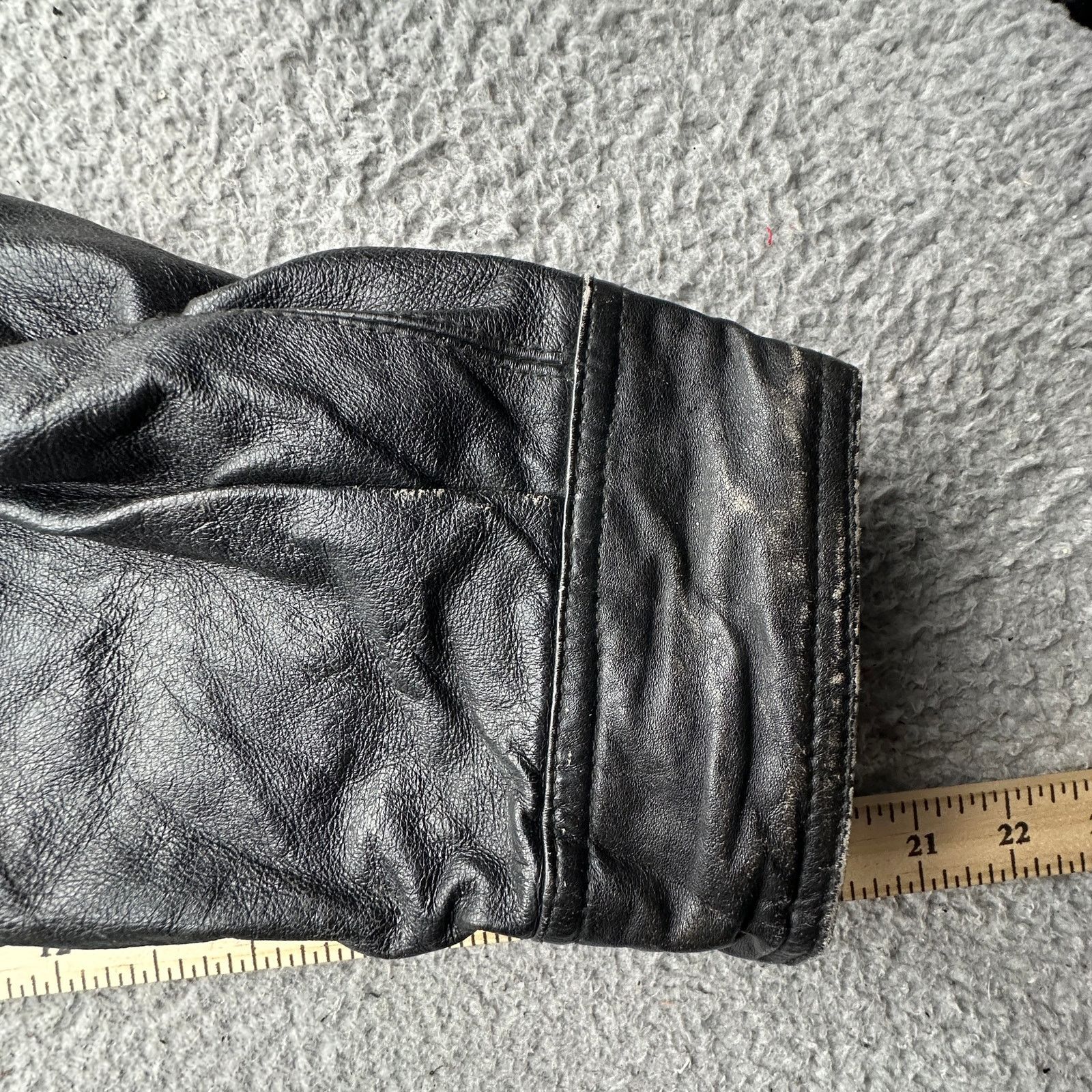Wilsons Leather Vintage Wilsons Thinsulate Leather Bomber Jacket Mens XL Size US XL / EU 56 / 4 - 14 Thumbnail