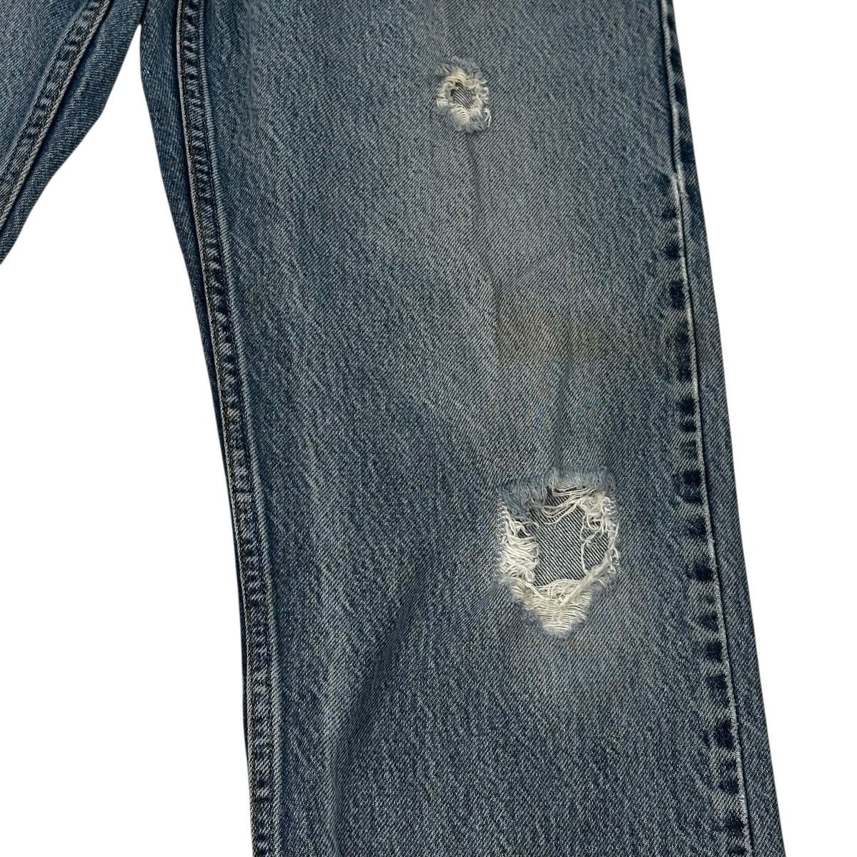 Levi's 2003 Vintage Levis 505 Jeans Men’s Size 34x32 Distressed Size US 34 / EU 50 - 9 Thumbnail