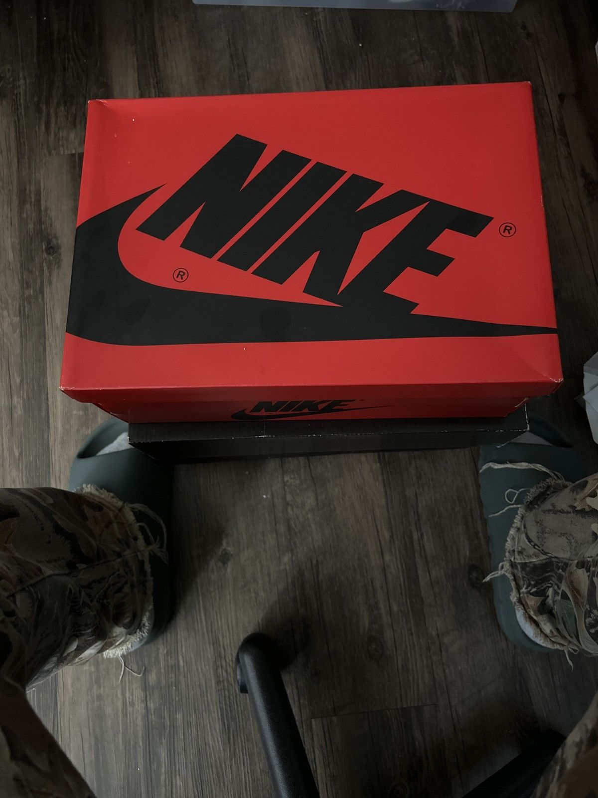 storm pink nike presto