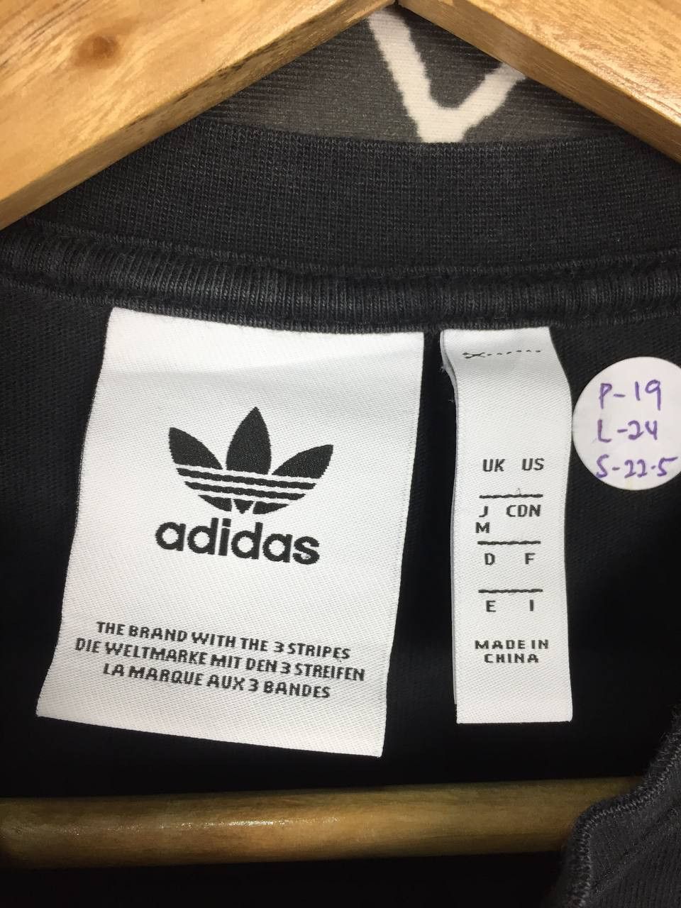 Adidas × Vintage Vtg Adidas Originals Graphic Spell Out Longsleeve Tee Size US M / EU 48-50 / 2 - 7 Thumbnail