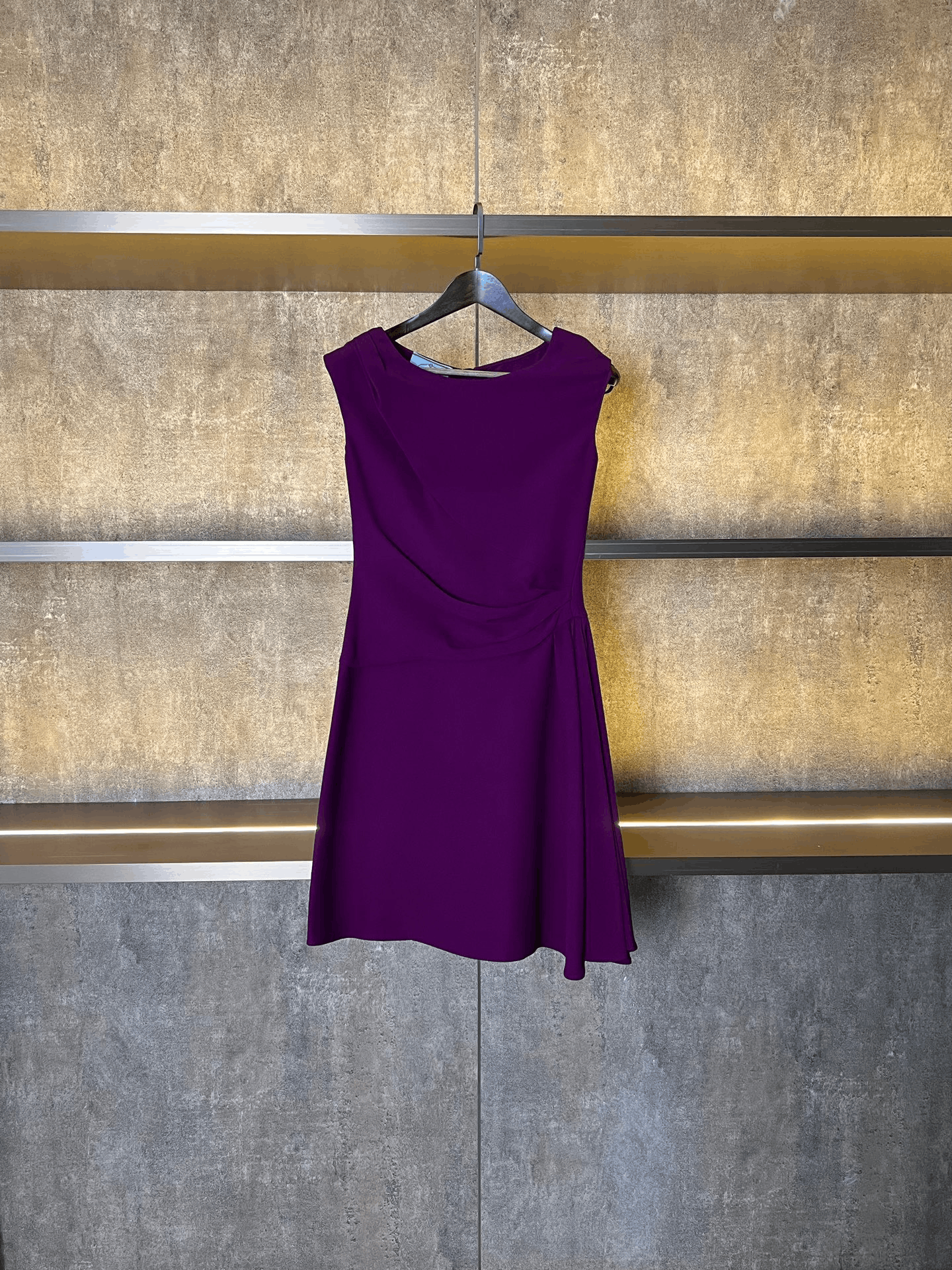 Prada Prada Purple T-Shirt M Women Size M / US 6-8 / IT 42-44 - 1 Thumbnail