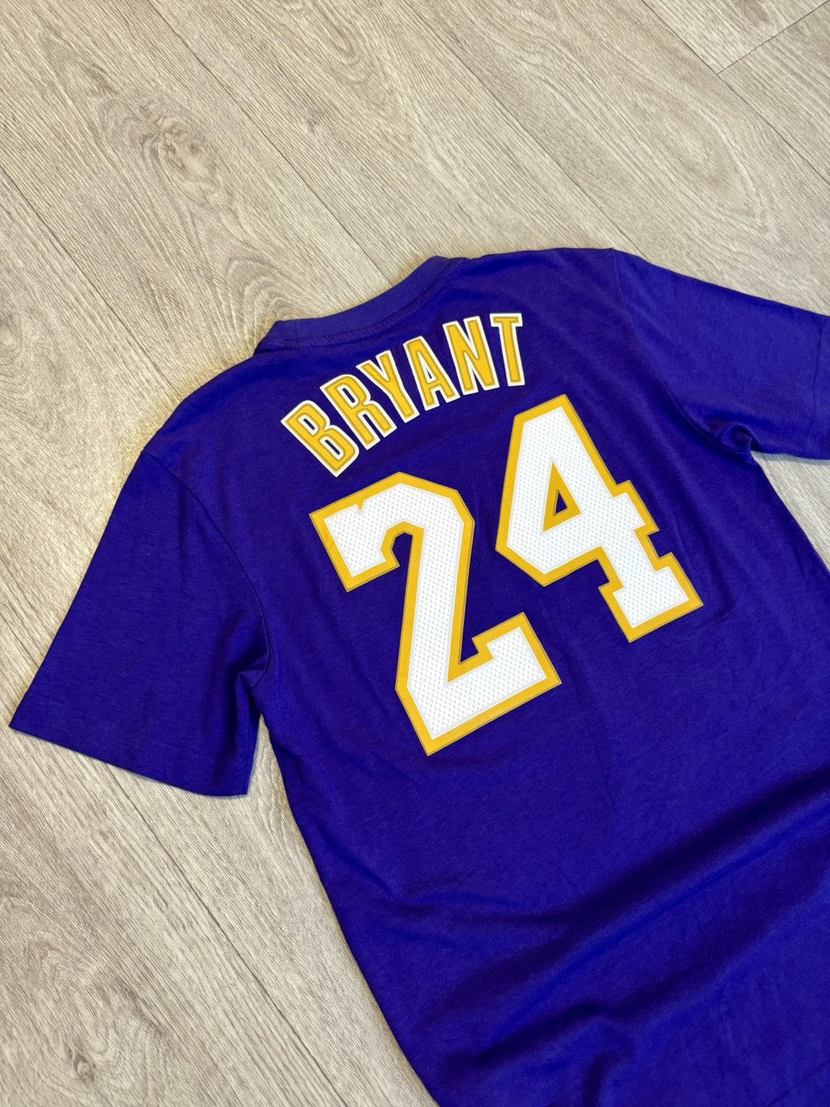 Adidas 🔷Vintage Adidas L.A. Lakers Kobe Bryant #24 T-shirt🔷 Size US S / EU 44-46 / 1 - 4 Thumbnail