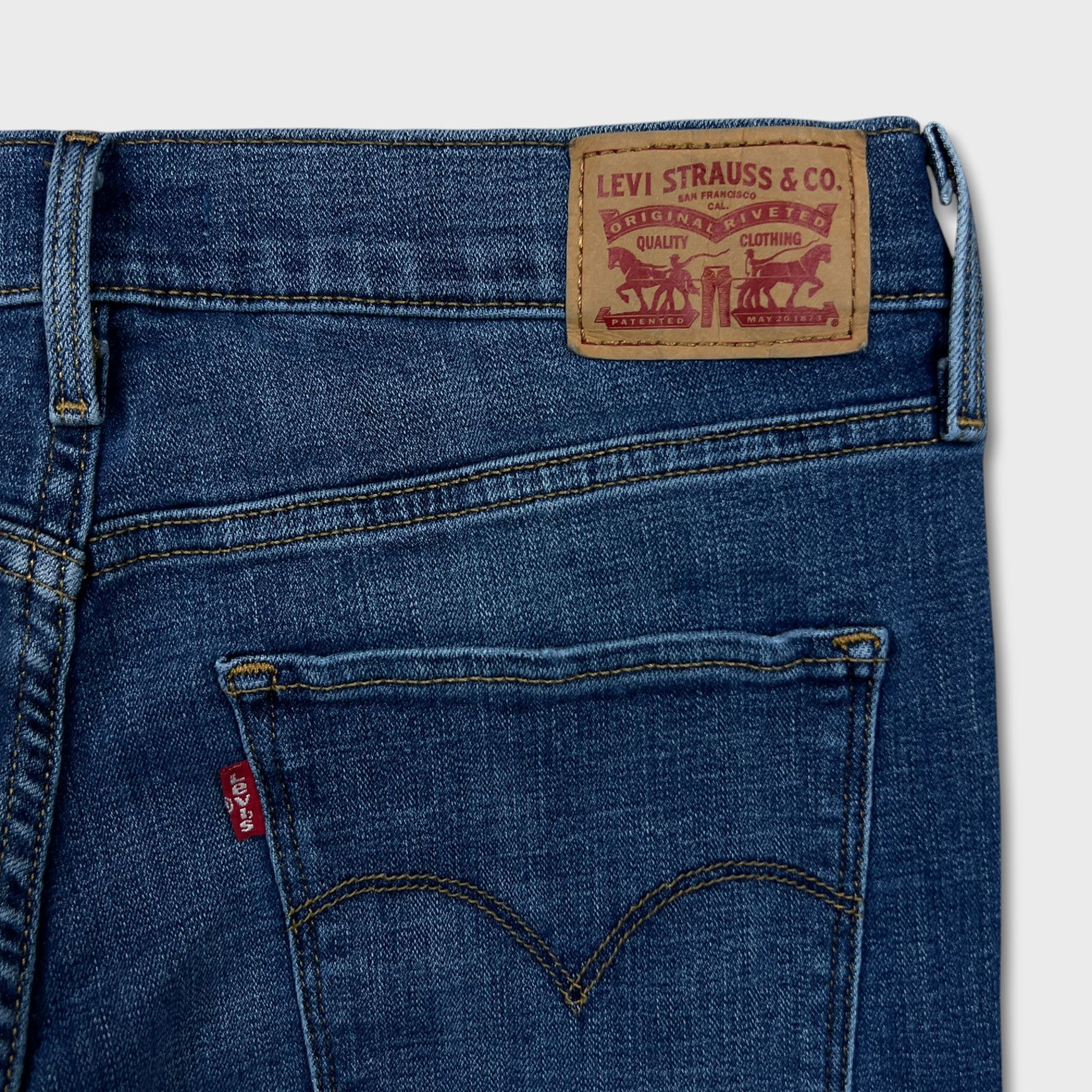 Levi's × Vintage Levi's 311 Jeans sz 30 Shaping Skinny Medium Wash Denim Pant Size 30" / US 8 / IT 44 - 7 Thumbnail