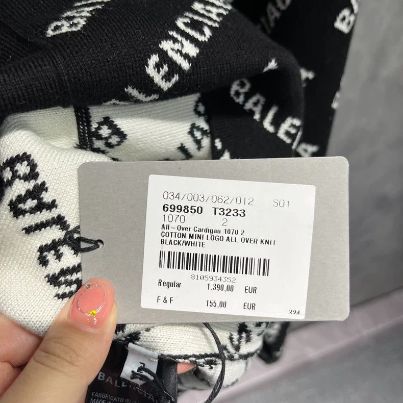 Balenciaga Balenciaga Black monogrammed logo intarsia single-breasted Size US M / EU 48-50 / 2 - 4 Thumbnail