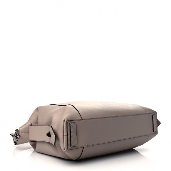 Givenchy o1loc1c0824 Size: OS / Shoulder Bag in Pale Pink Size ONE SIZE - 3 Thumbnail