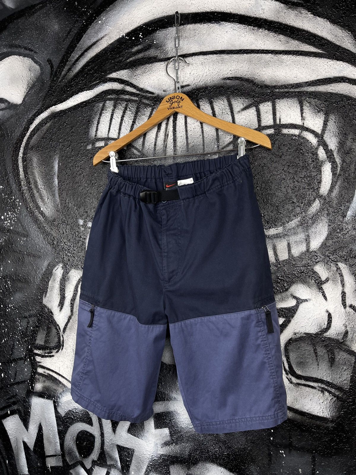 Nike Vintage Nike 90s Dark Blue Cargo Shorts Men’s Size L Size US 33 - 3 Thumbnail