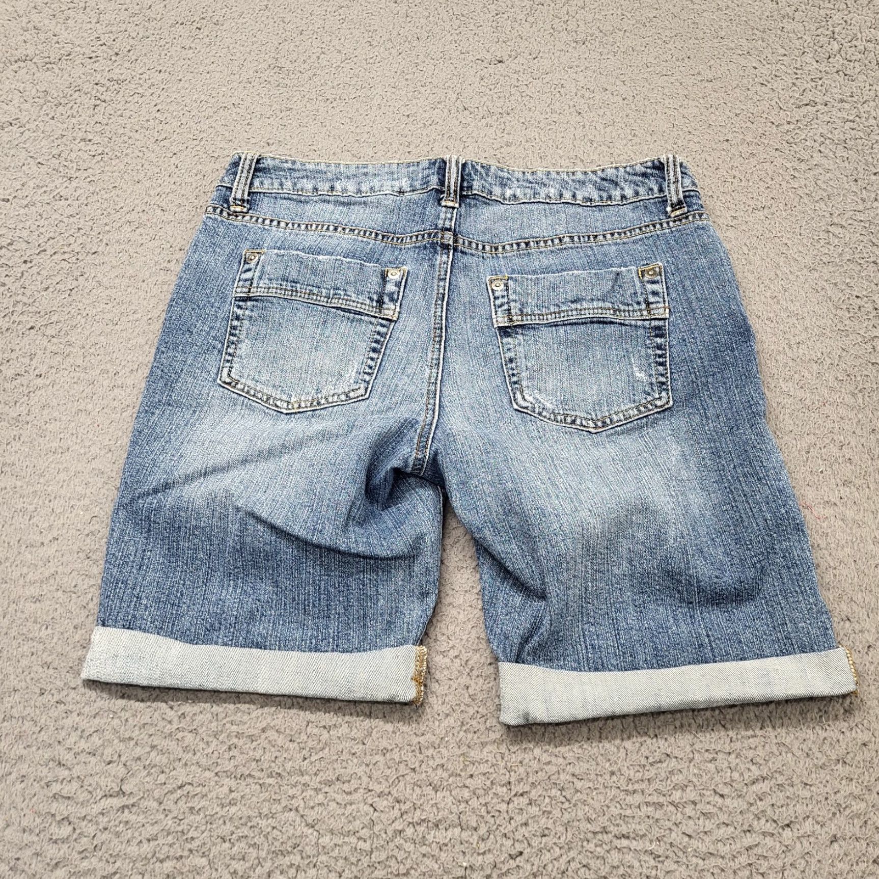 Apt. 9 Apt. 9 Shorts Denim Blue Women's Size 10 Bermuda Distressed Cuffed Casual 90s Size 32" / US 10 / IT 46 - 4 Thumbnail