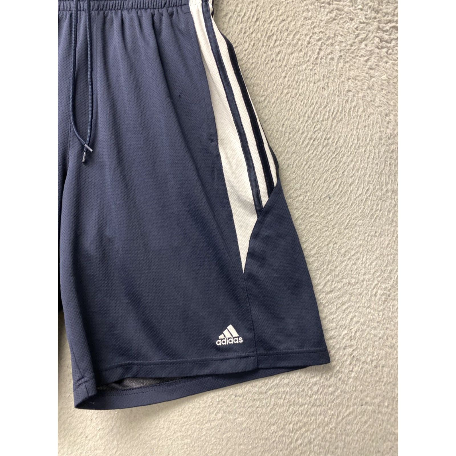 Adidas adidas Shorts Mens Medium Training Navy Blue 117-25 Regular Athletic Solid Breathable Elastic Waist Moisture Wicking Lightweight 30 in Inseam 8 in Size US 31 - 2 Thumbnail