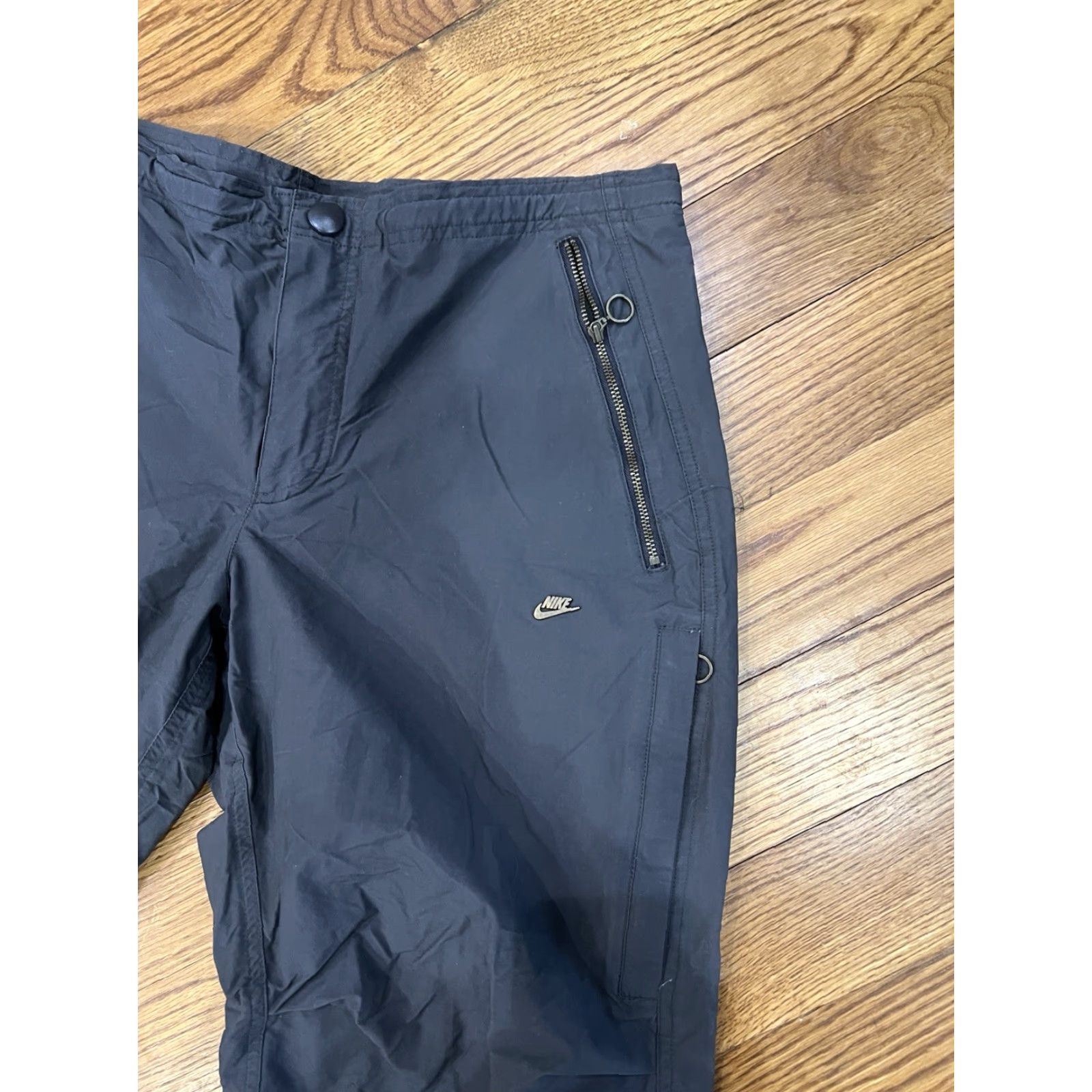 Nike VINTAGE Nike Track Pants Men Medium Red Activewear 90s Pockets Zippered Legs Size US 31 - 3 Thumbnail