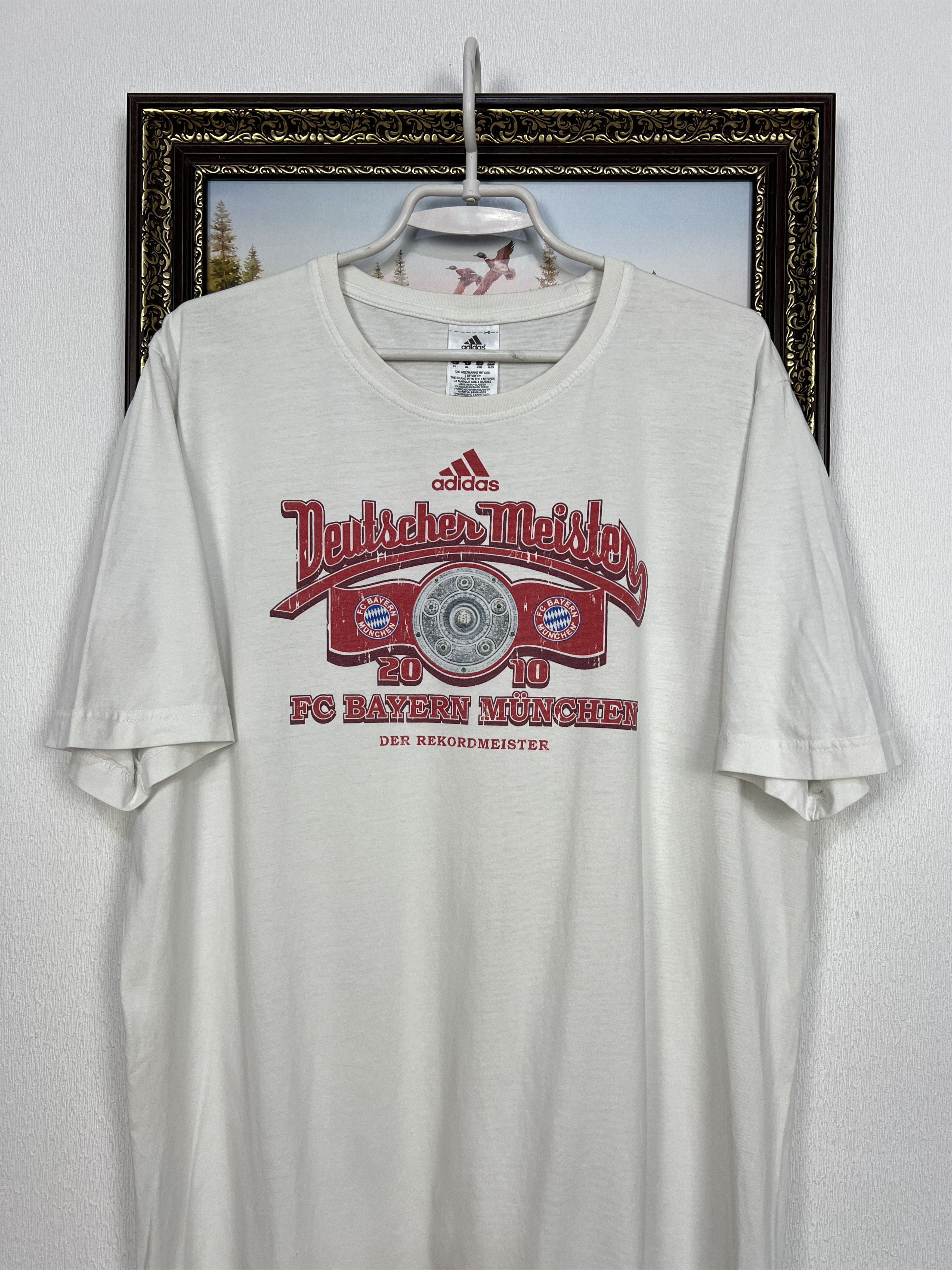 Vintage Vintage 2010 Adidas Bayern Munich Football Deutscher Meister Size US XL / EU 56 / 4 - 2 Thumbnail
