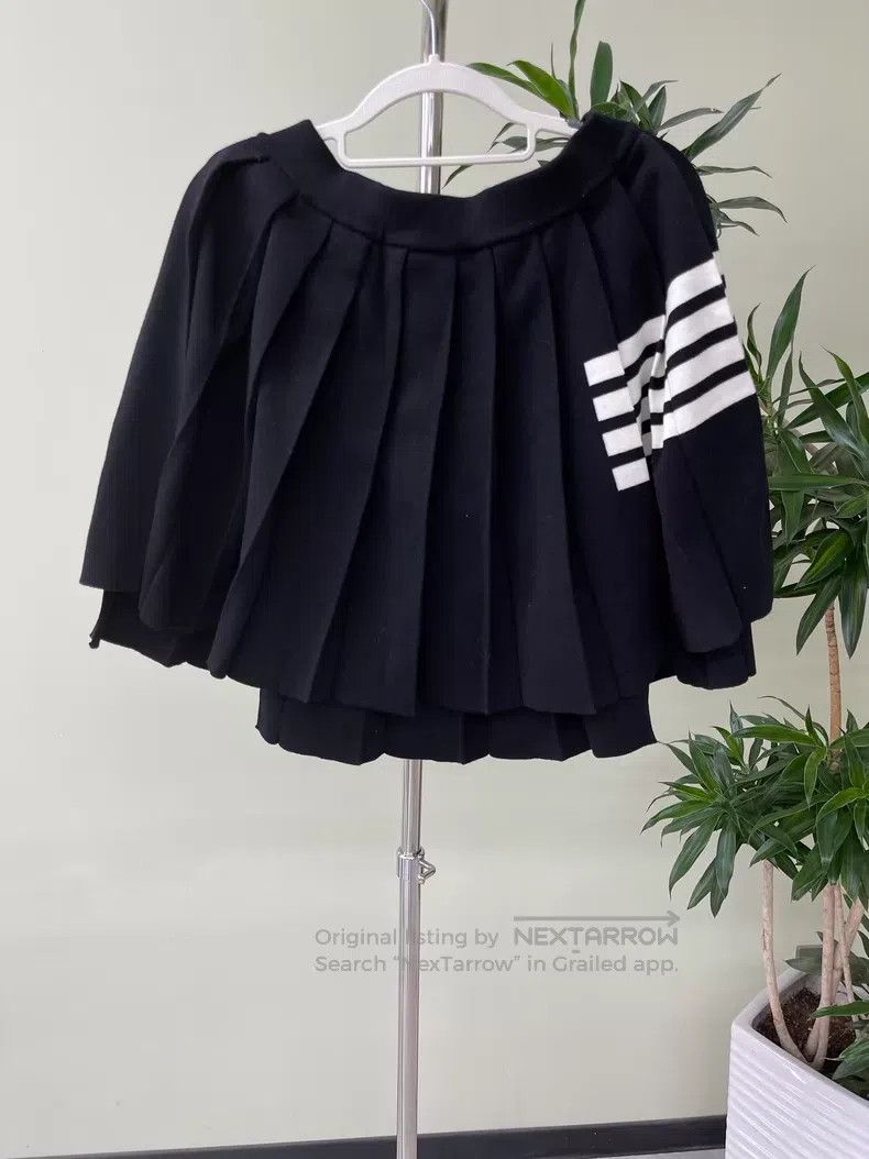 Thom Browne Thom Browne Black Pleated Skirt, Wool Blend Size 25" / US 0 / IT 36 - 2 Thumbnail